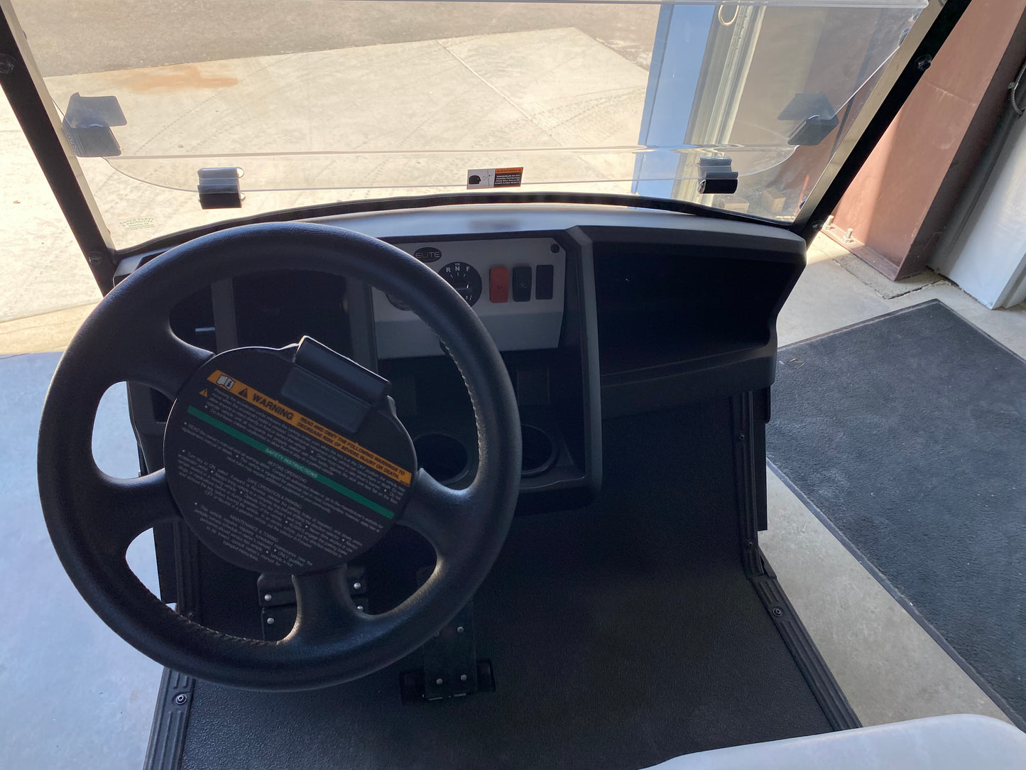 Cushman Shuttle 2+2