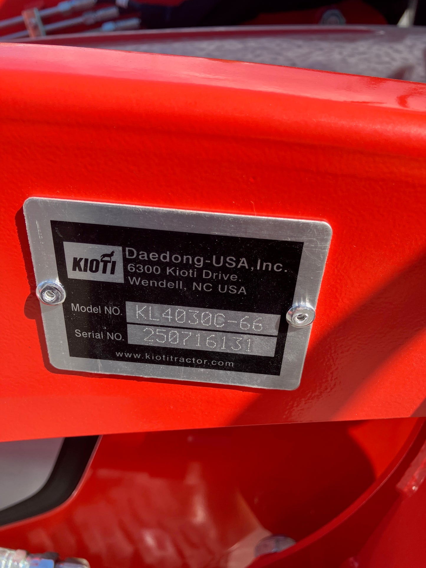 Kioti CK2620SE Cab