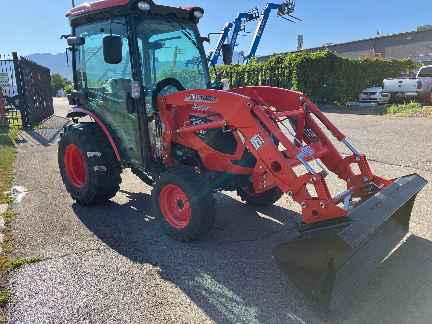 KIOTI CK2620se HST W/Cab