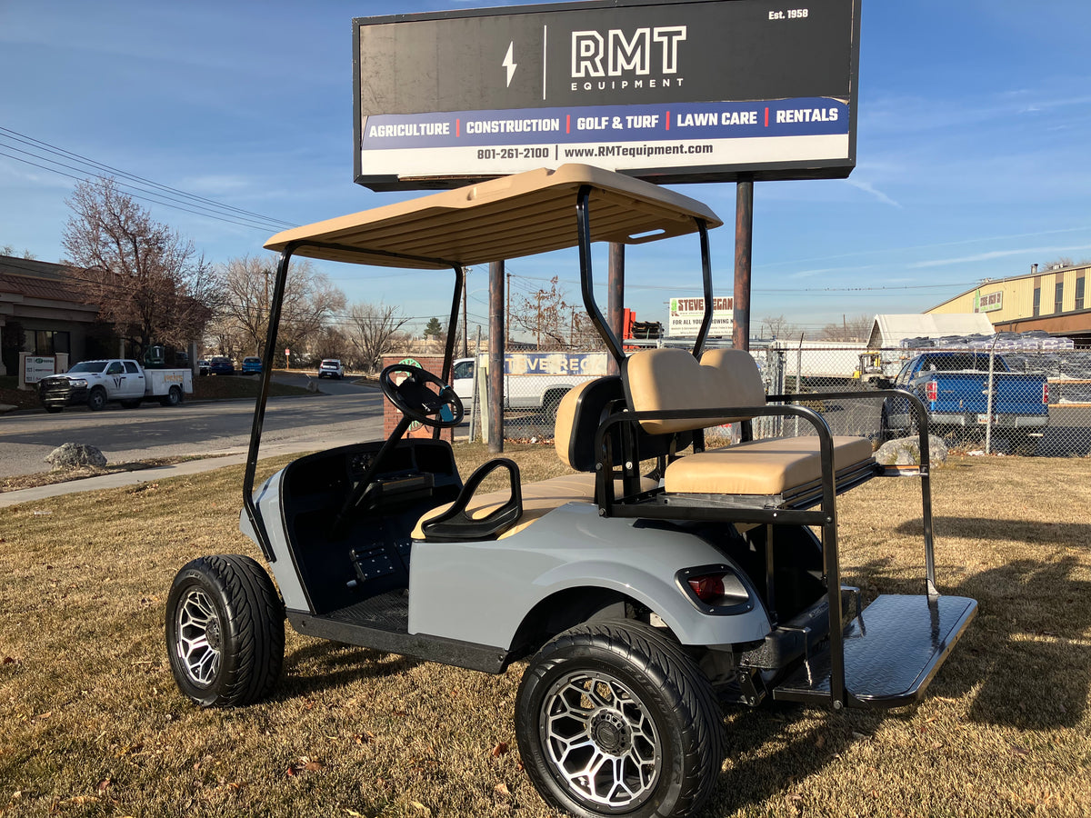 2018 EZGO TXT GOLF CART lifted with lithium