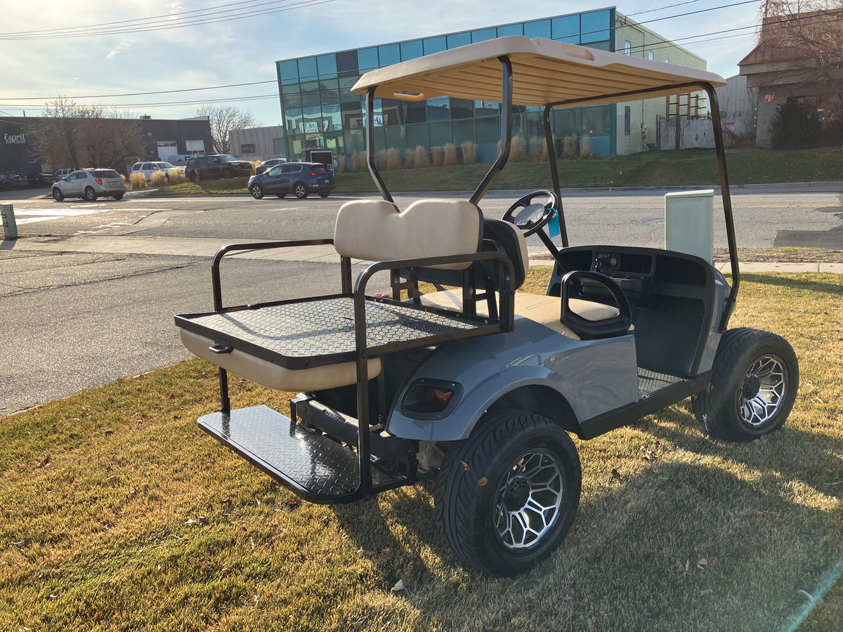 2018 EZGO TXT GOLF CART lifted with lithium