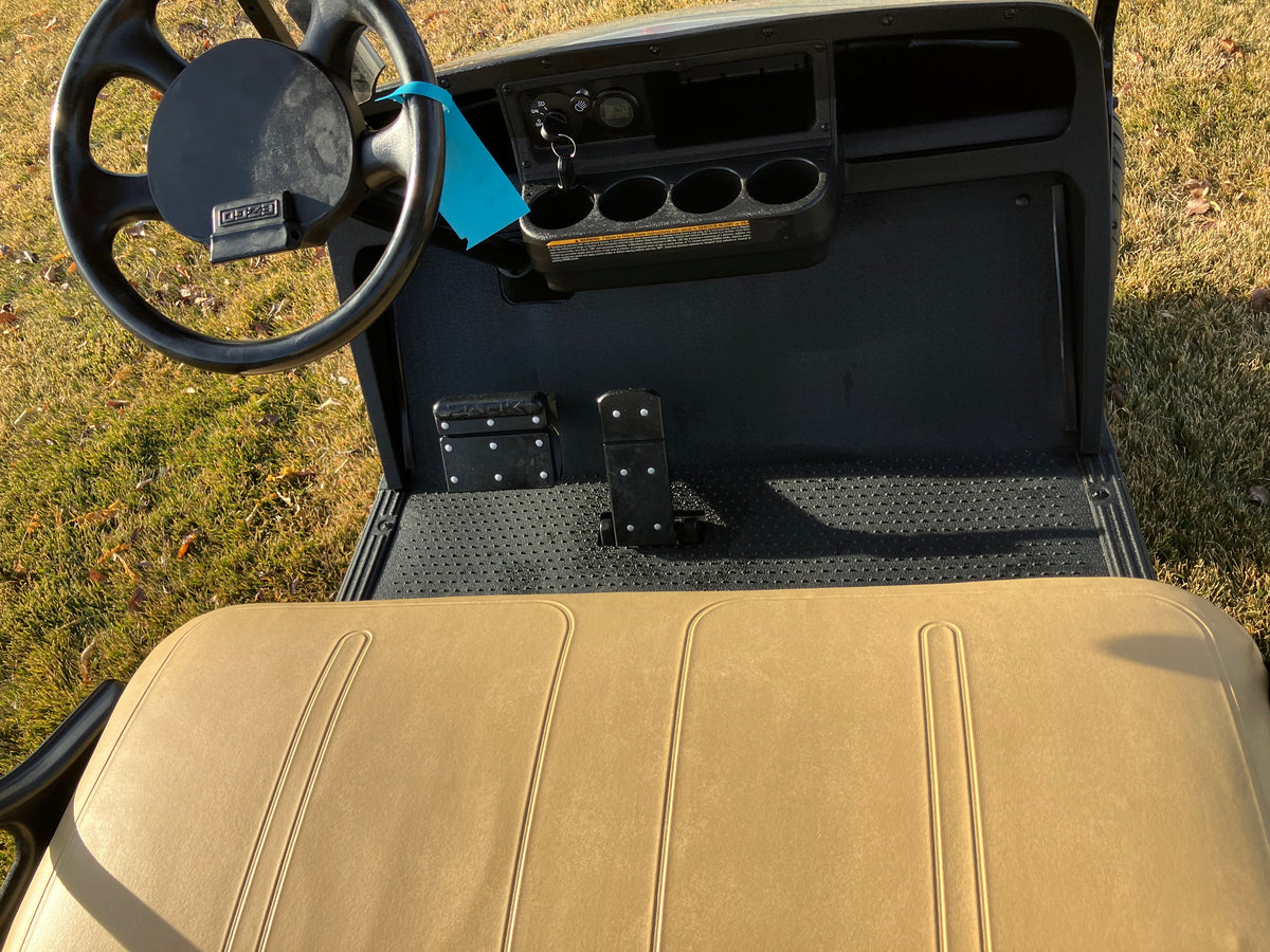 2018 EZGO TXT GOLF CART lifted with lithium