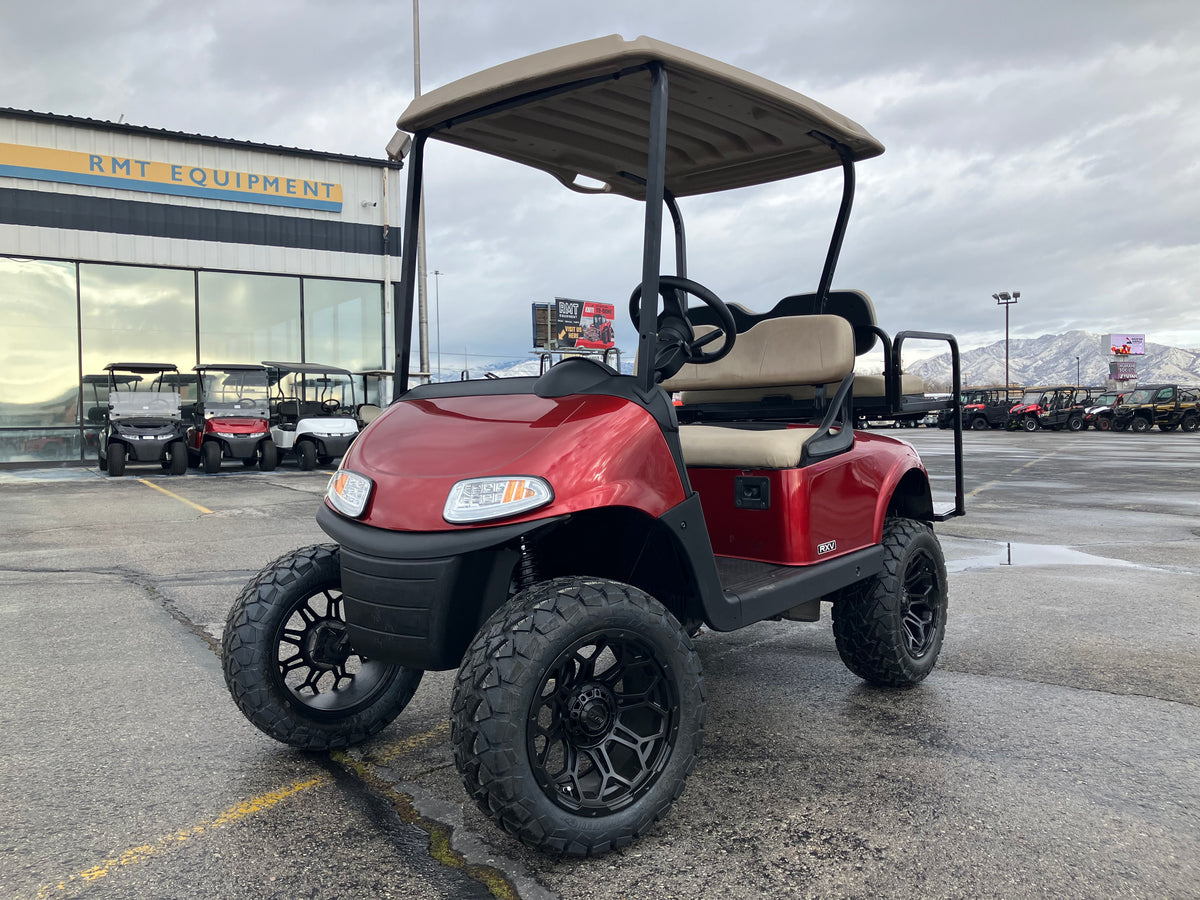 2018 EZGO RXV GOLF CART - Gas