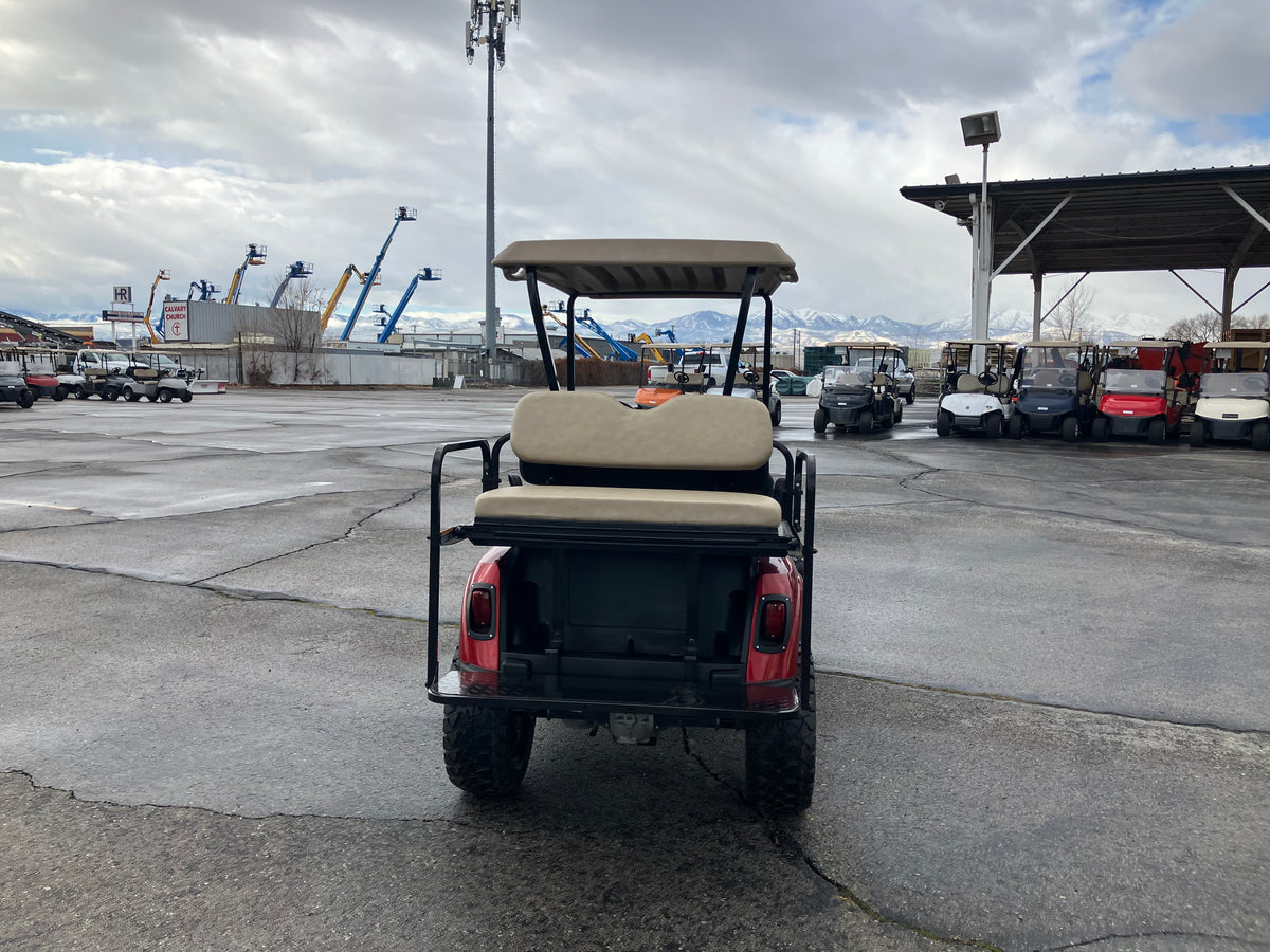 2018 EZGO RXV GOLF CART - Gas