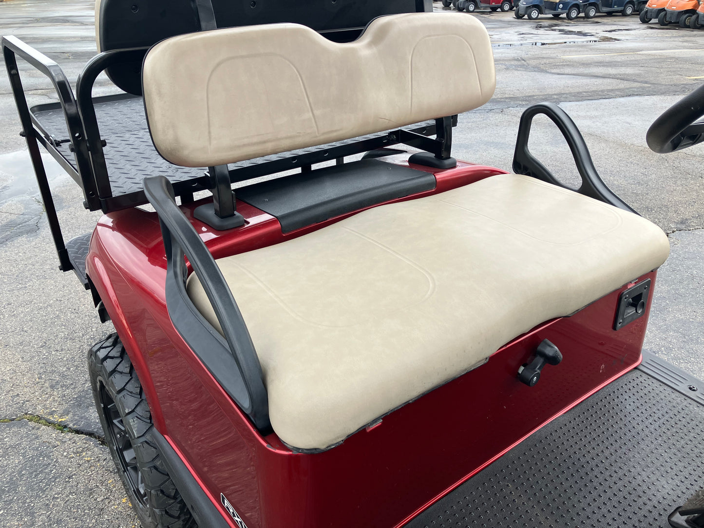 2018 EZGO RXV GOLF CART - Gas