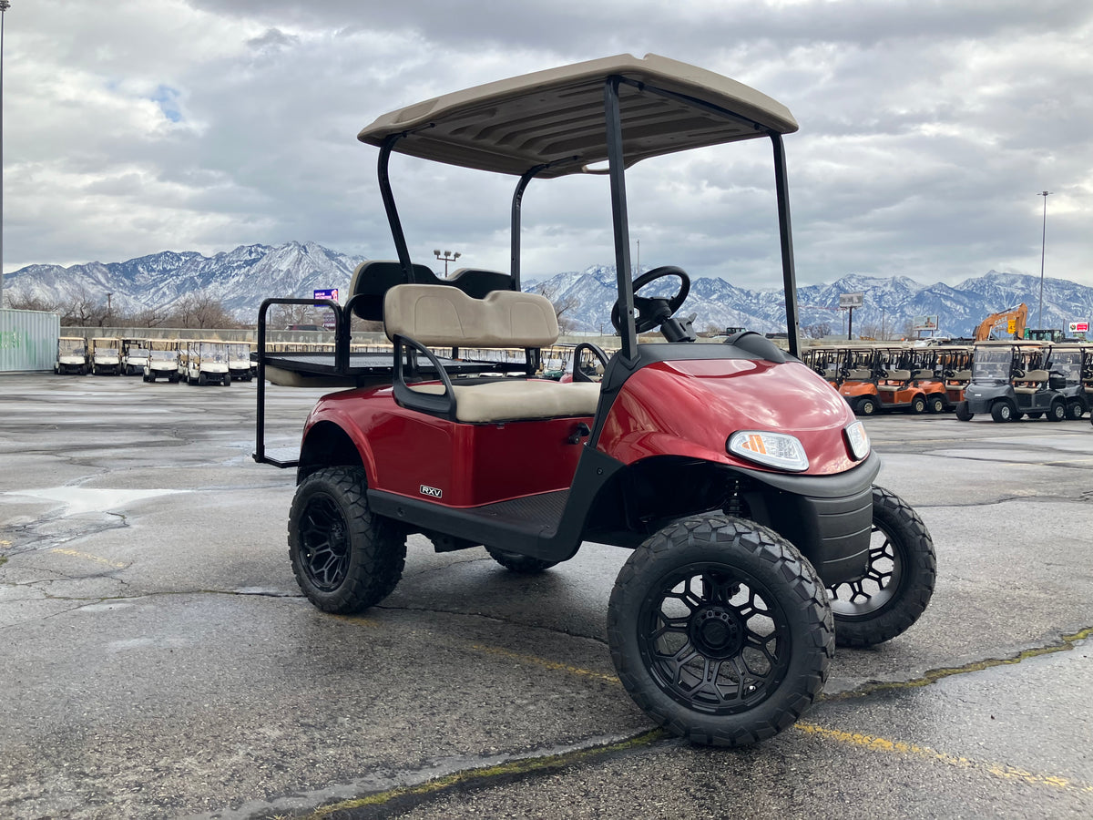 2018 EZGO RXV GOLF CART - Gas