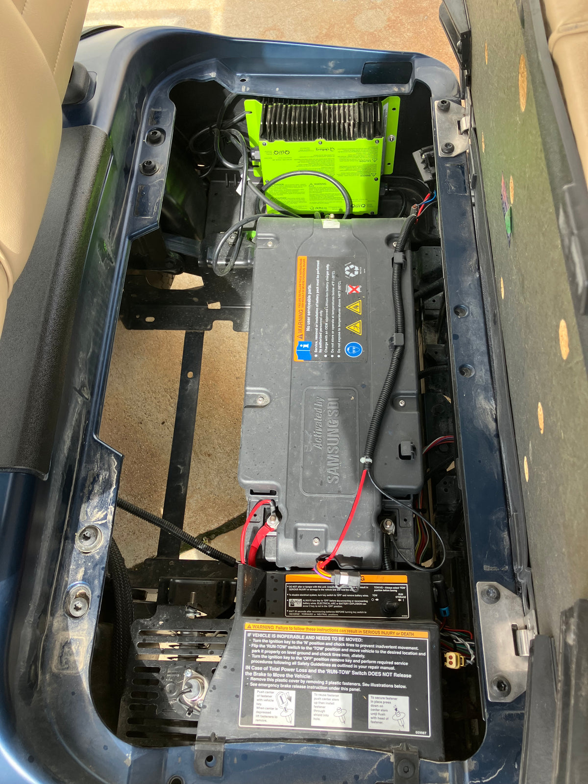 2019 EZGO RXV ELITE GOLF CART