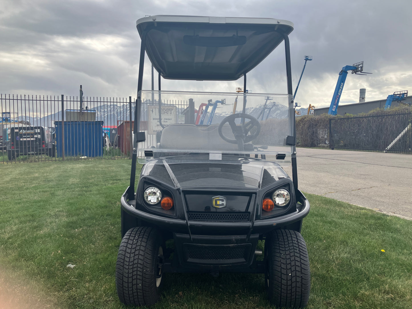 2024 Cushman Shuttle 6 - Lithium