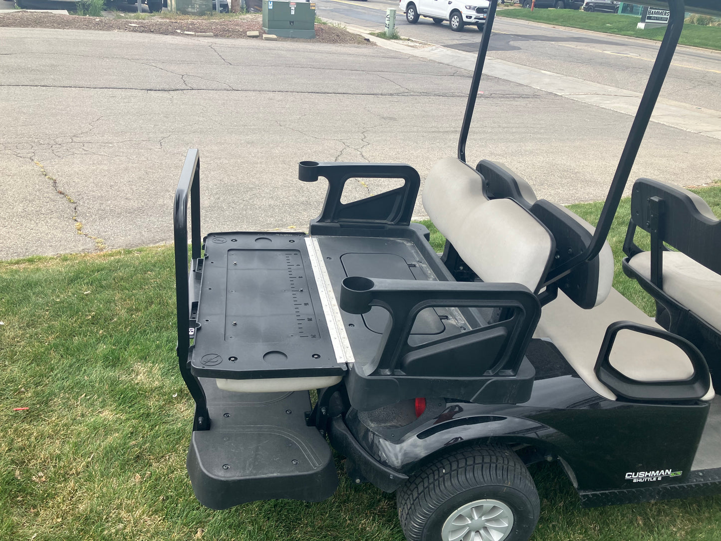2024 Cushman Shuttle 6 - Lithium