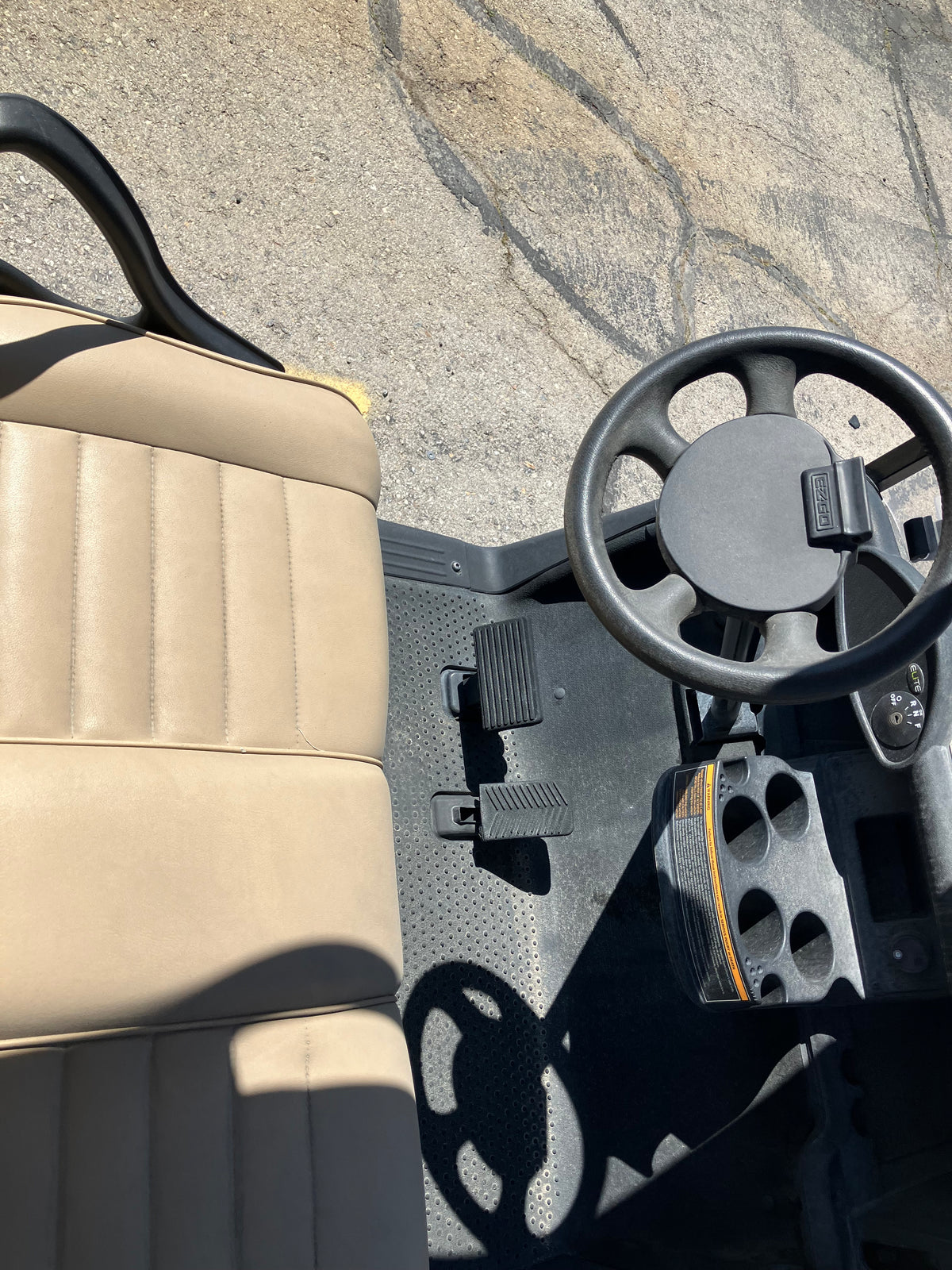 2019 EZGO RXV ELITE GOLF CART