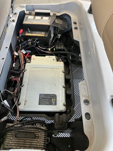 Refurbished EZGO RXV ELiTE Electric Golf Cart – Porsche Chalk Gray | Perfect for Homeowners & Golf Enthusiasts