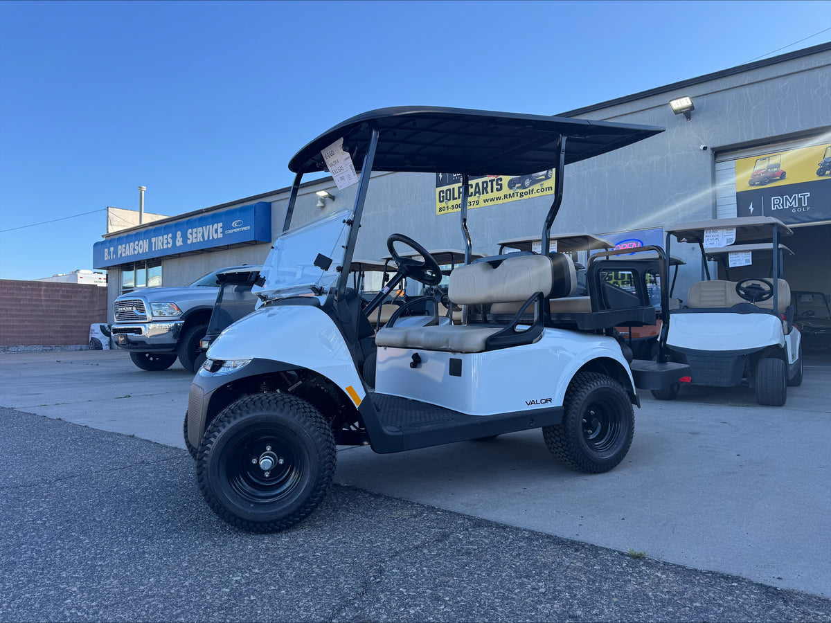 2025 EZGO VALOR 4 GAS GOLF CART