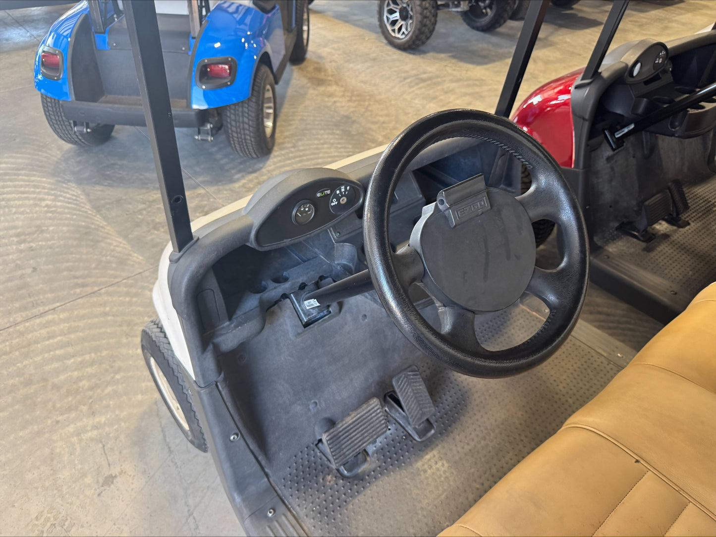 2018 EZGO RXV ELiTE GOLF CART