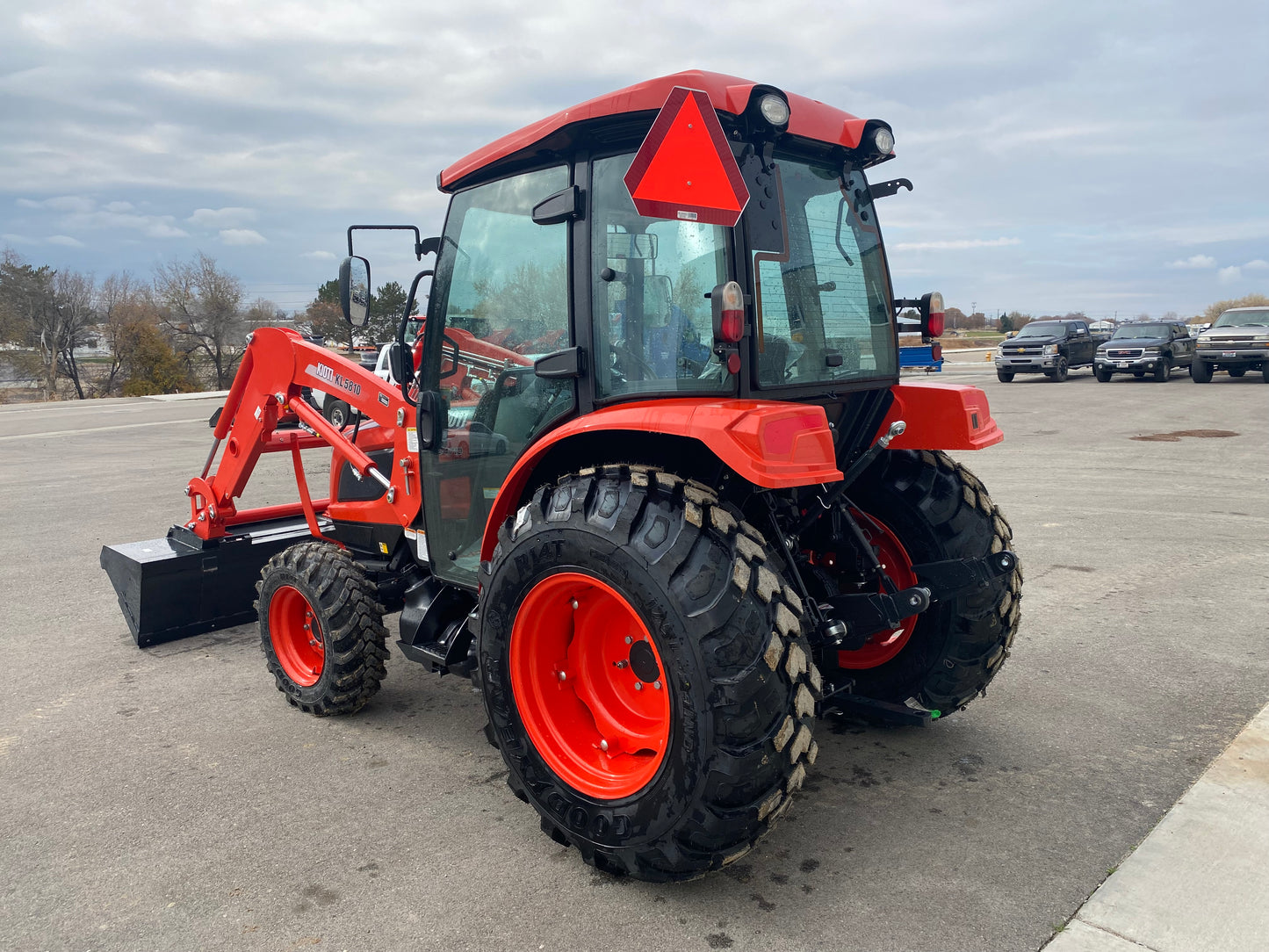 KIOTI NS4710HCB 1.9% LOW RATE FINANCING AVAILIBLE