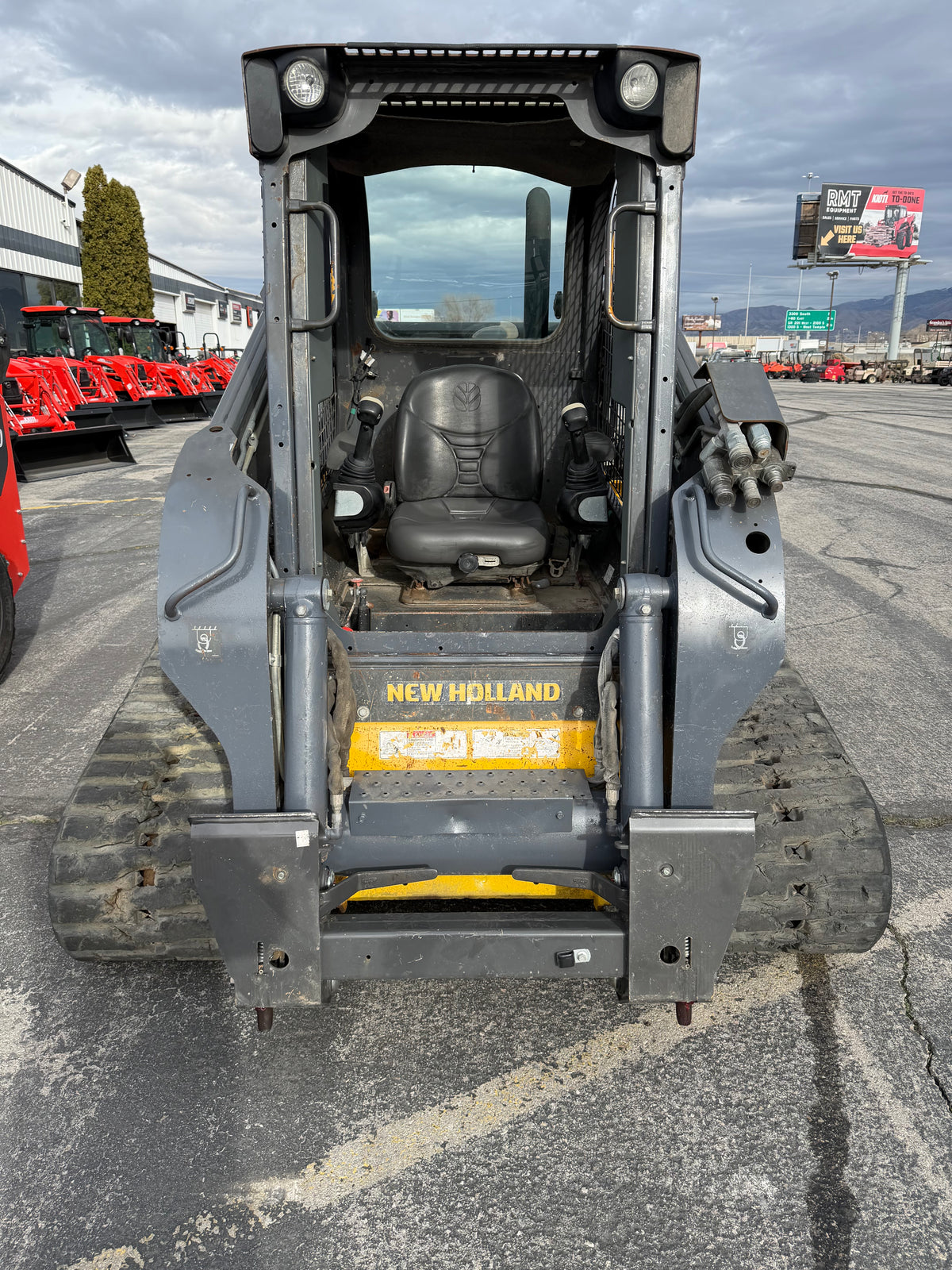 2012 new holland C232