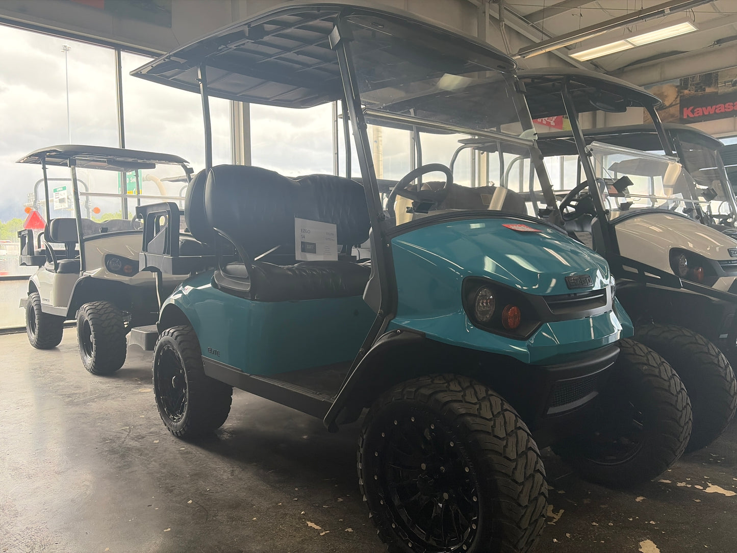 2024 EZGO S4 Elite golf cart