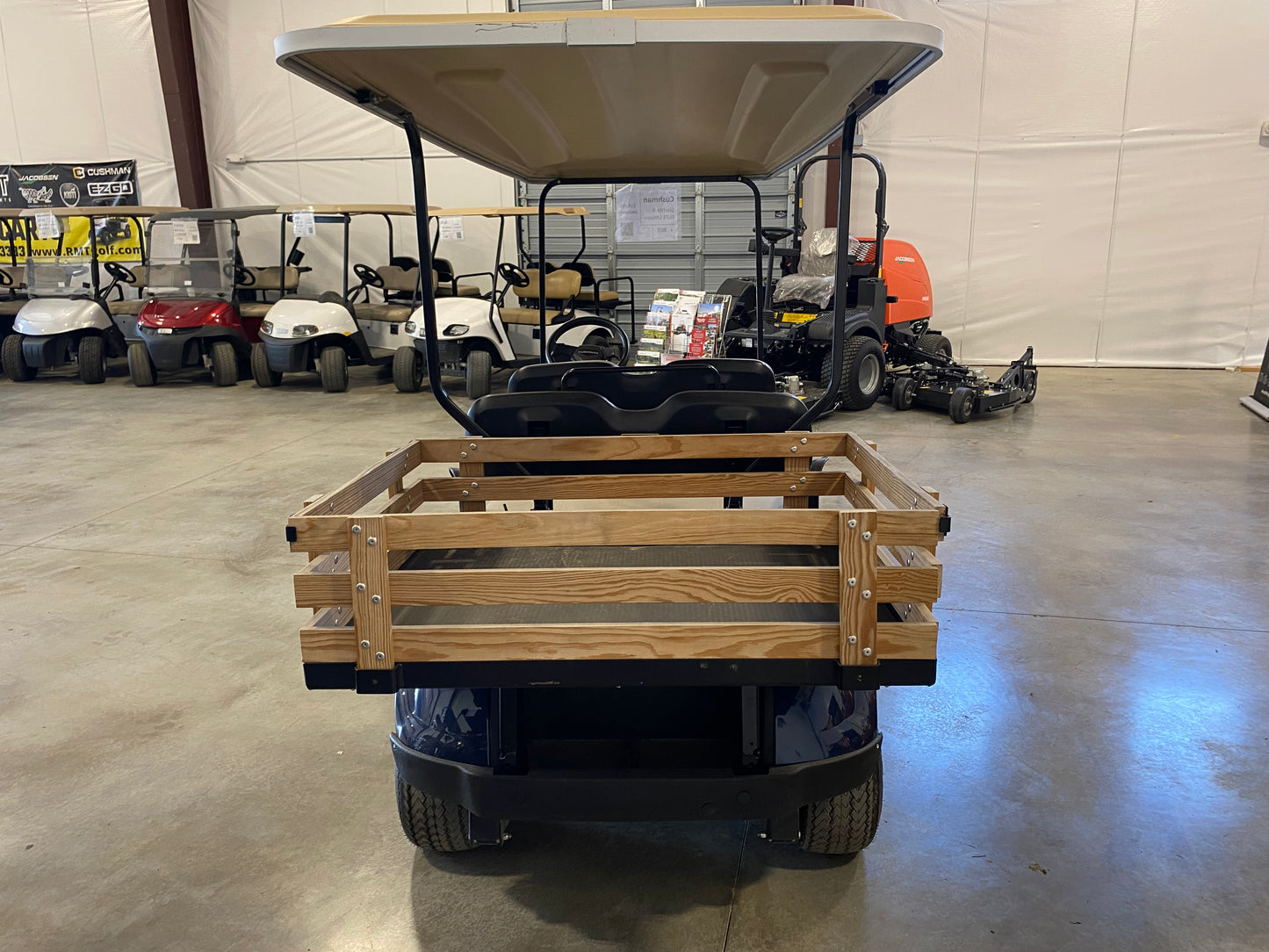 Cushman Shuttle 4 Elite
