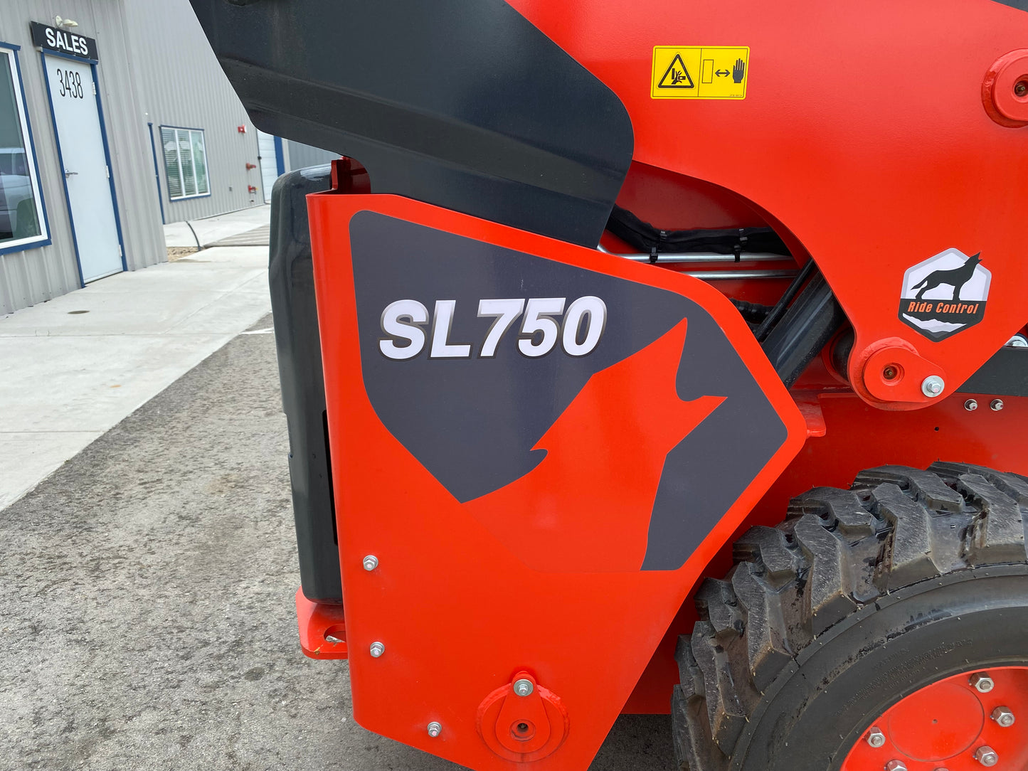KIOTI SL750 SKIDSTEER (2k discount through July)