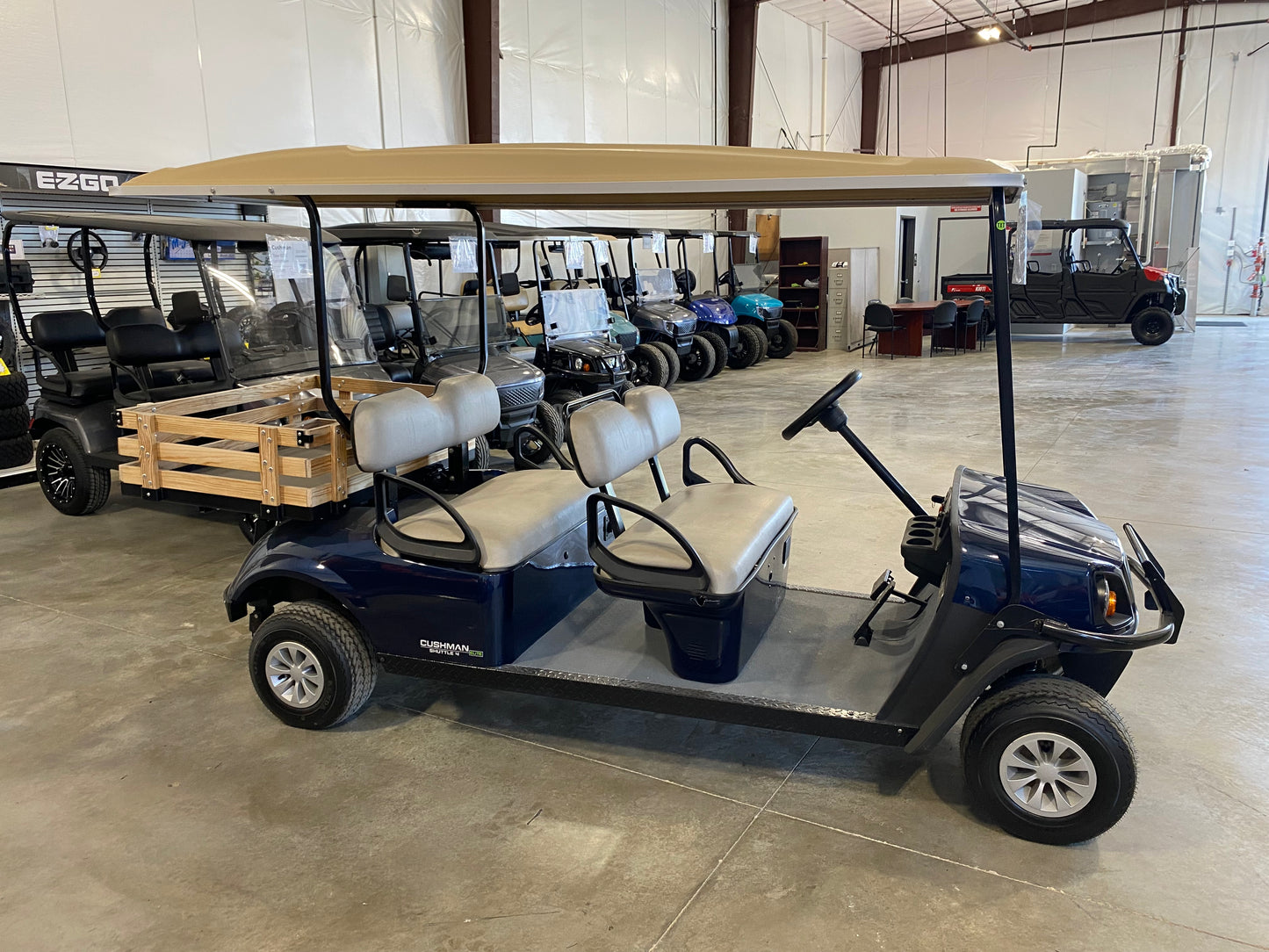Cushman Shuttle 4 Elite