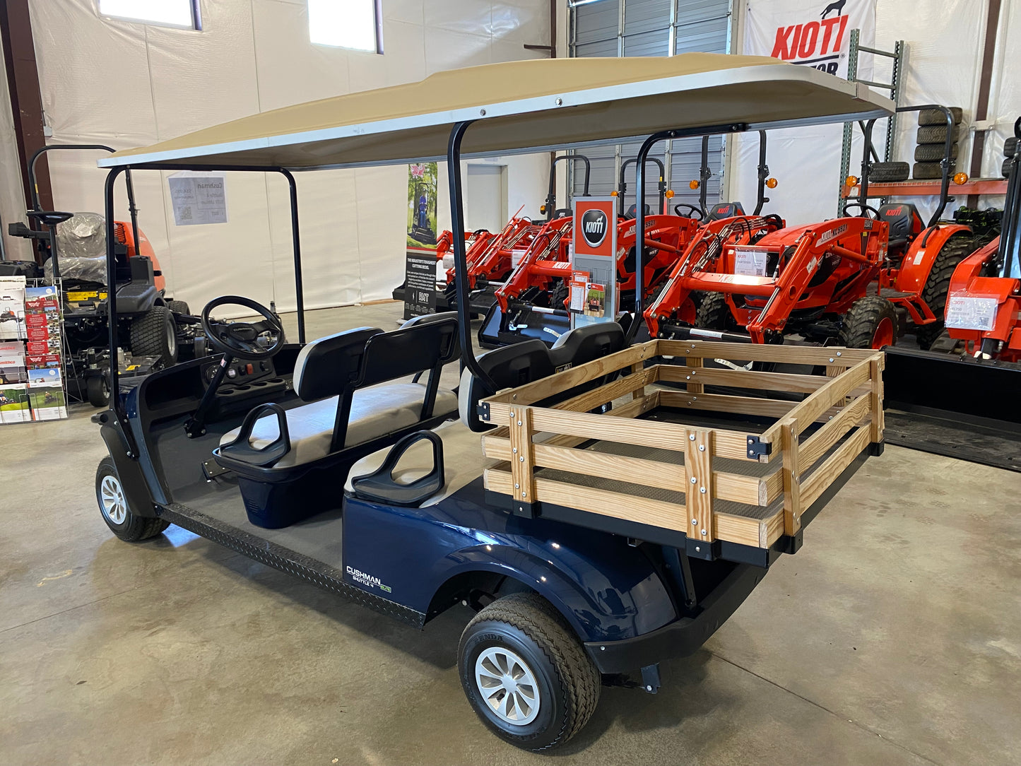 Cushman Shuttle 4 Elite