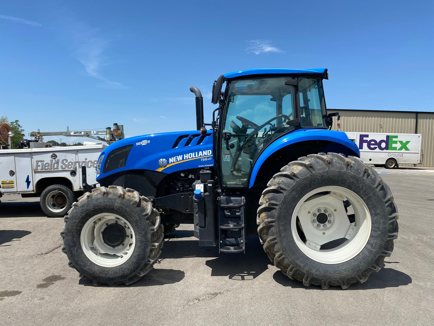 New Holland TS6.120