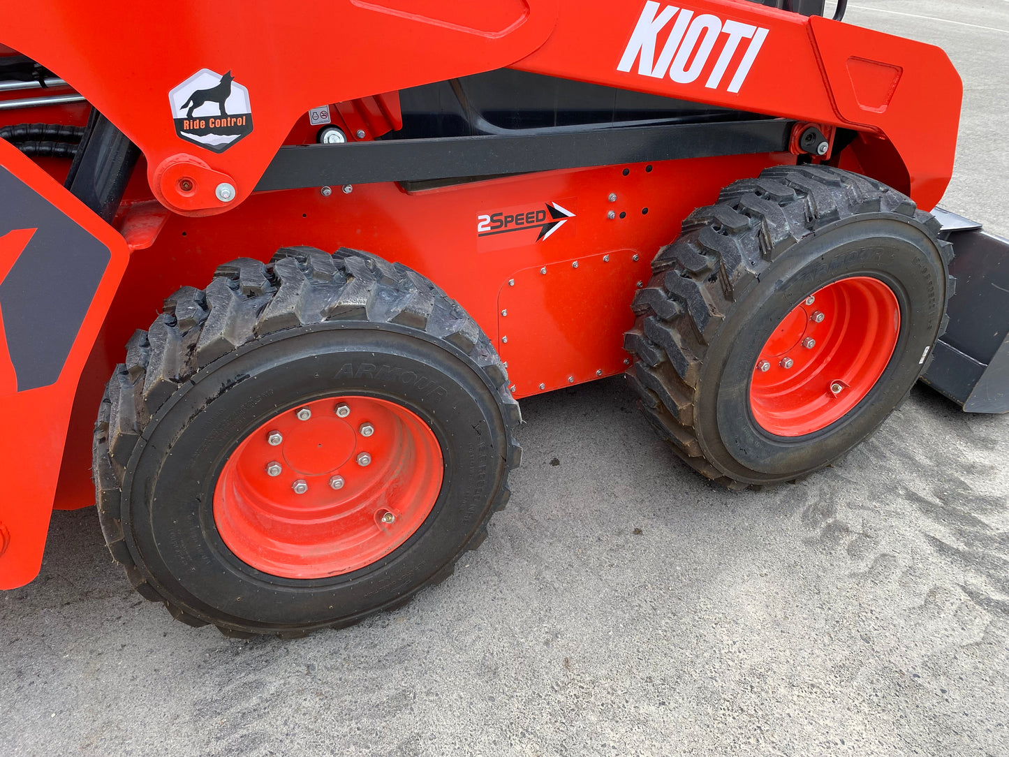 KIOTI SL750 SKIDSTEER (2k discount through July)