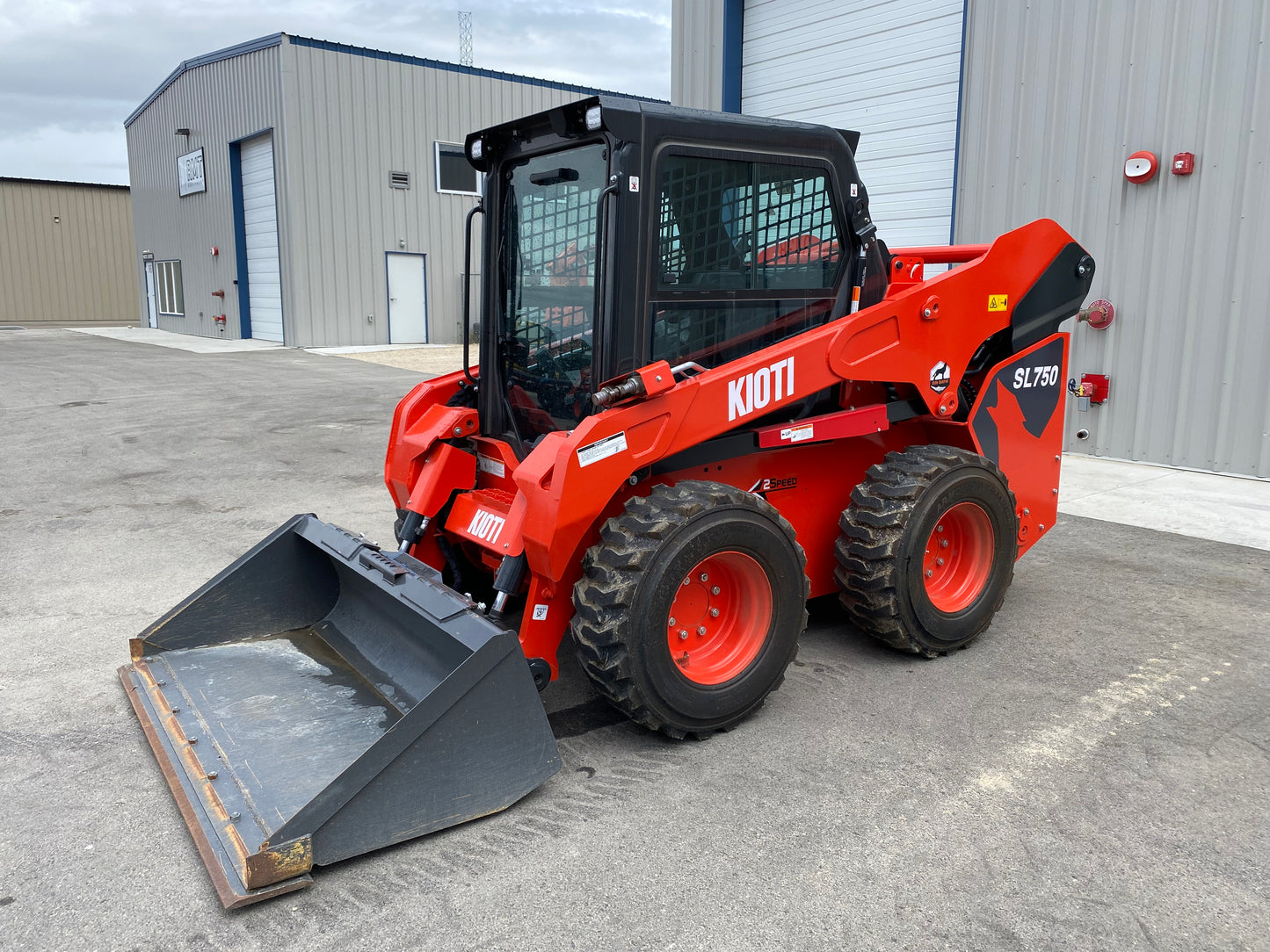 KIOTI SL750 SKIDSTEER (2k discount through July)