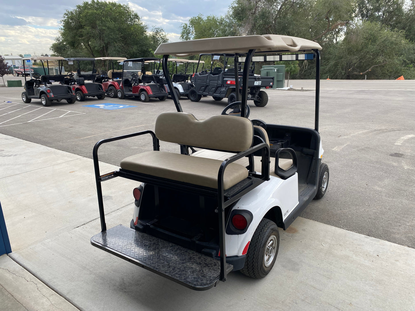 2023 EZGO RXV ELITE 4 Passenger Gen 2