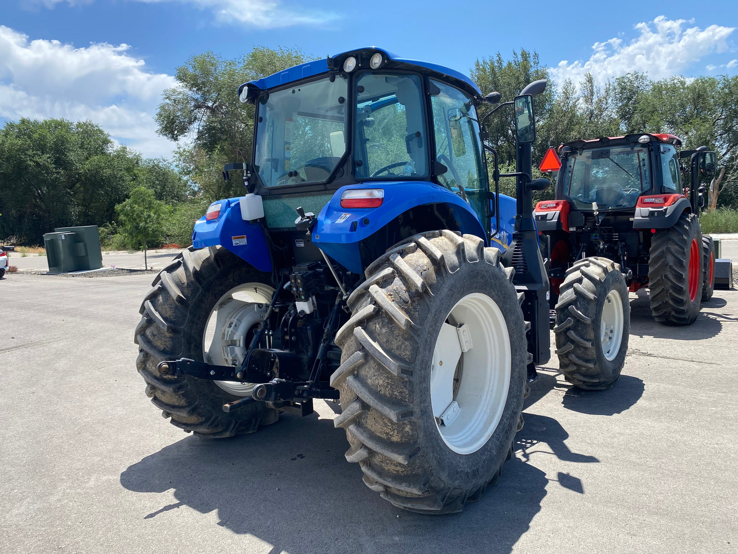 New Holland TS6.120