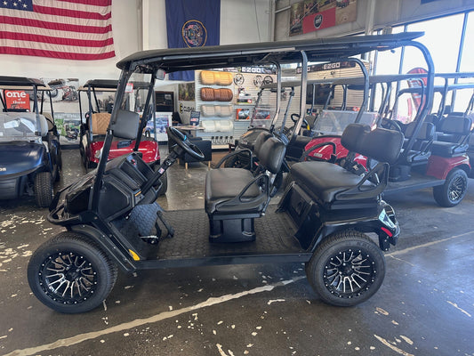 Go Street Legal This Summer – Save $4,000 on the 2024 Cushman ELiTE 4.2 Black Color