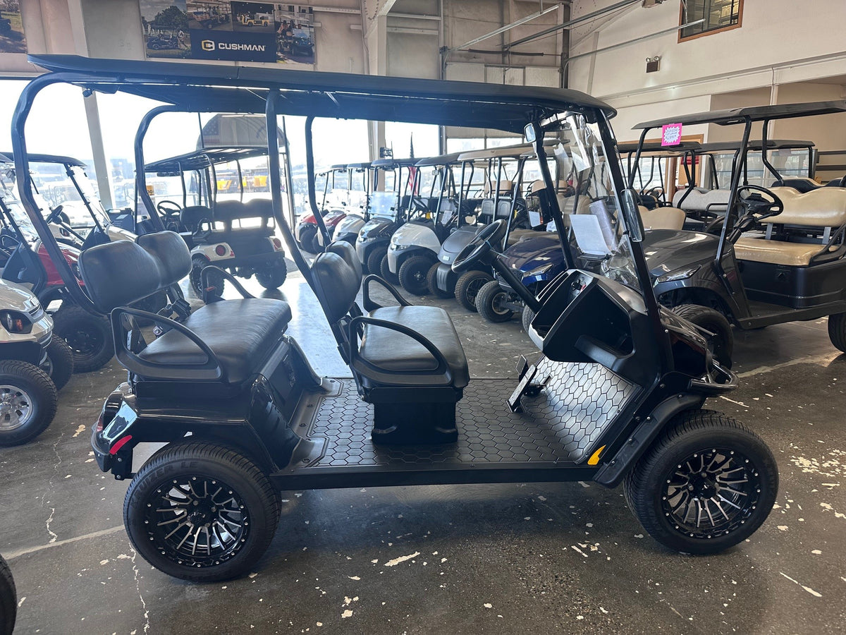 Go Street Legal This Summer – Save $4,000 on the 2024 Cushman ELiTE 4.2 Black Color