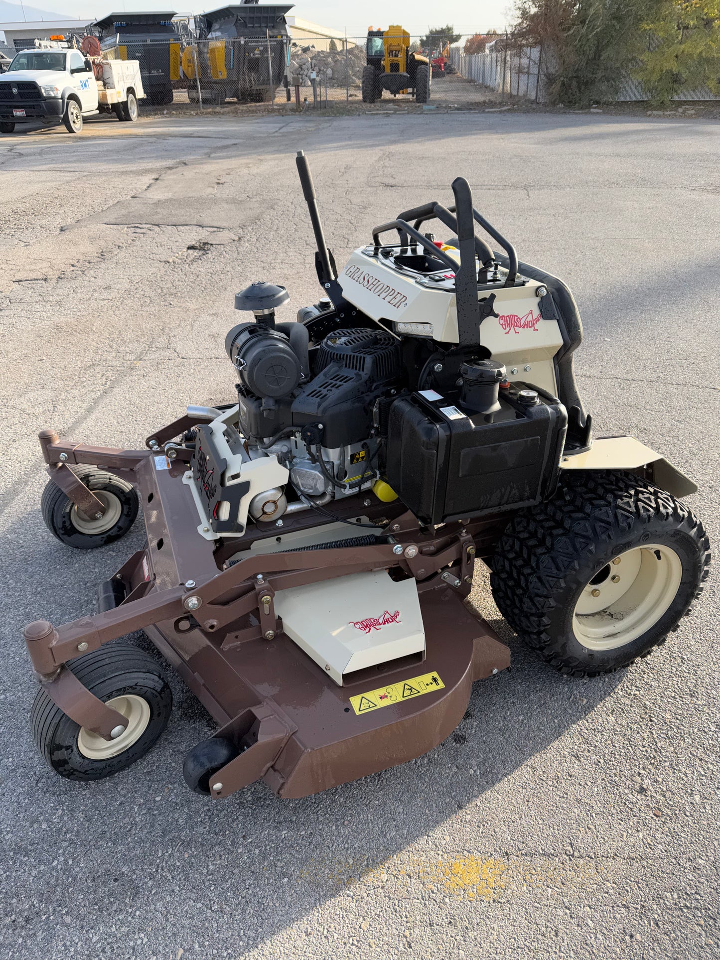 New grasshopper stand-on (61” deck)