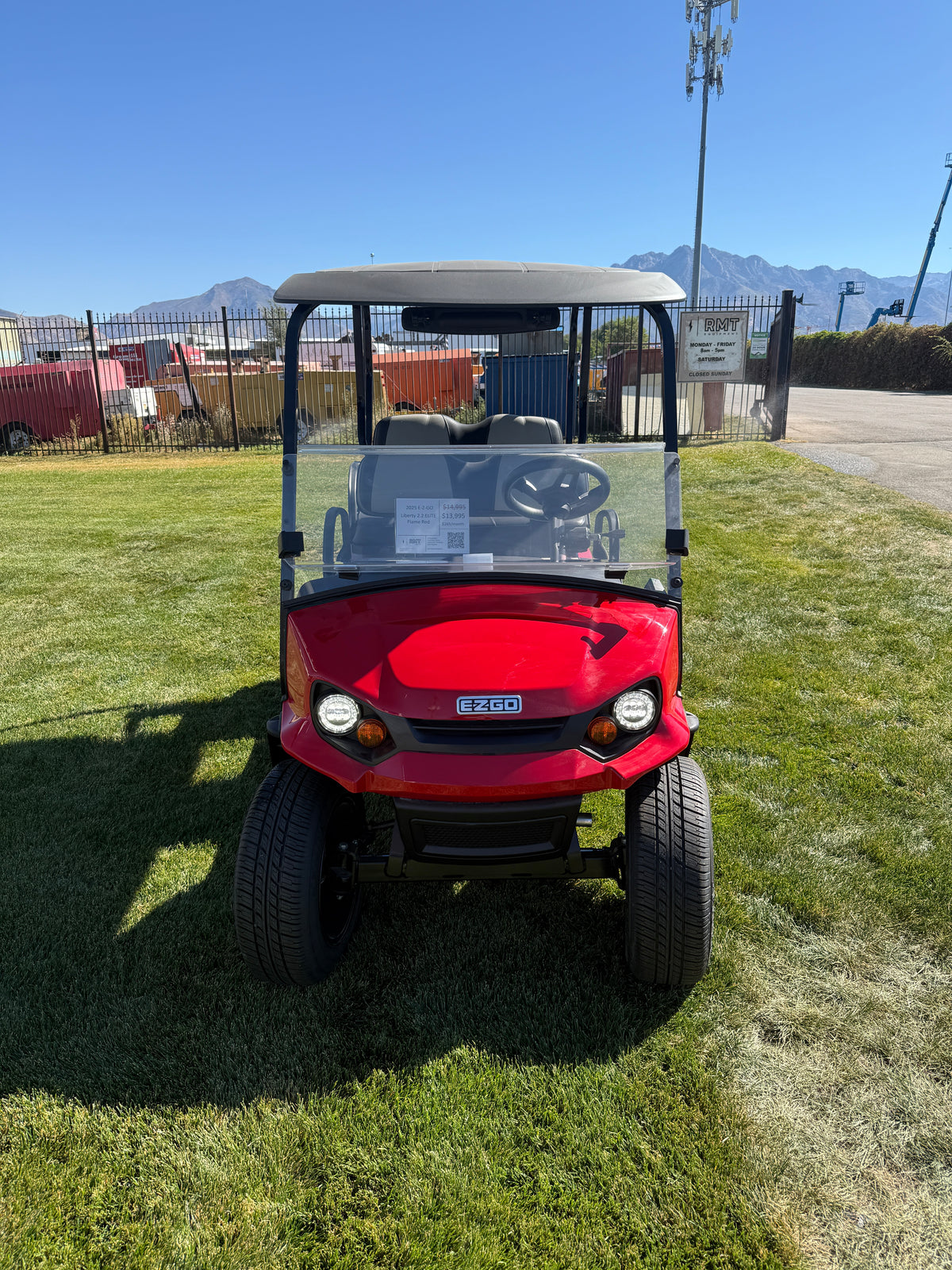 2025 E-Z-GO Liberty ELiTE Lithium – Flame Red