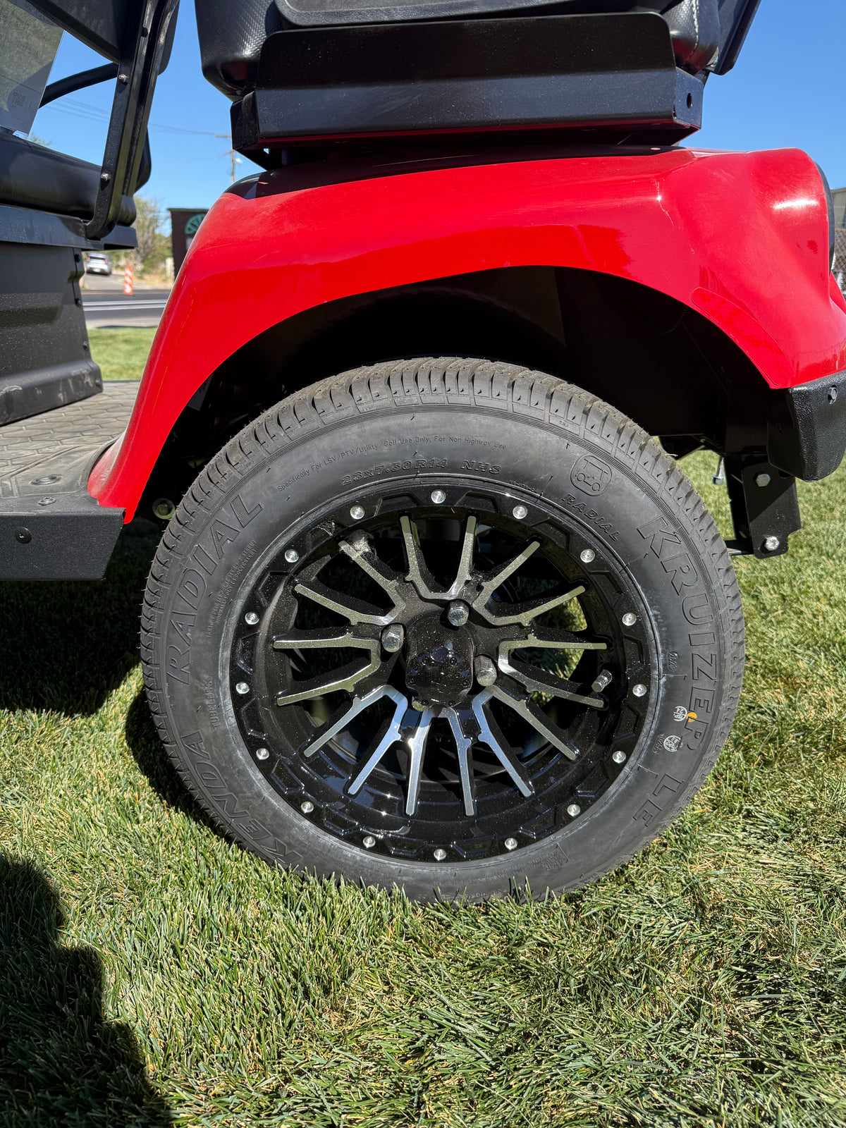 2025 E-Z-GO Liberty ELiTE Lithium – Flame Red