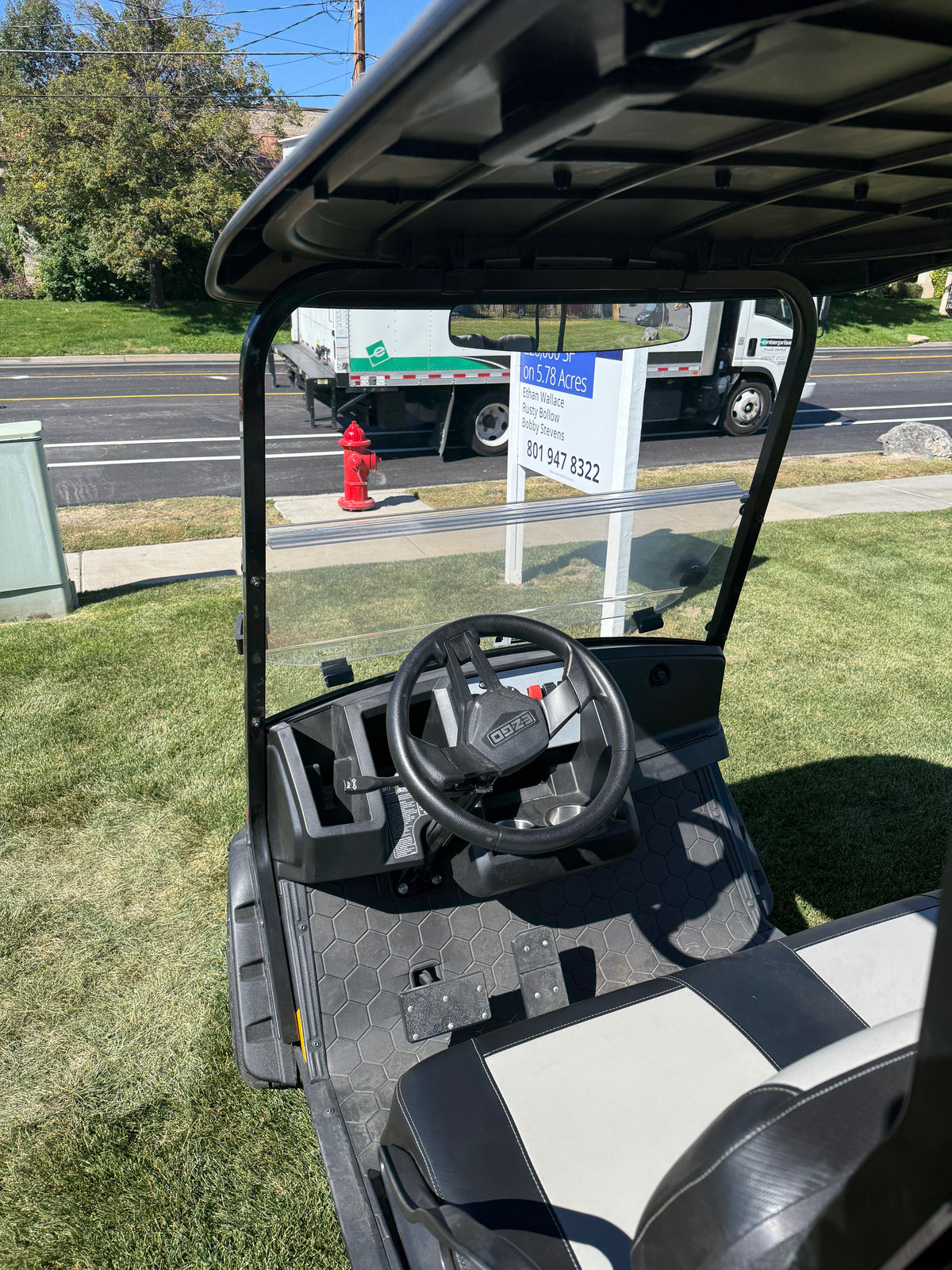 2025 E-Z-GO Liberty ELiTE Lithium – Flame Red