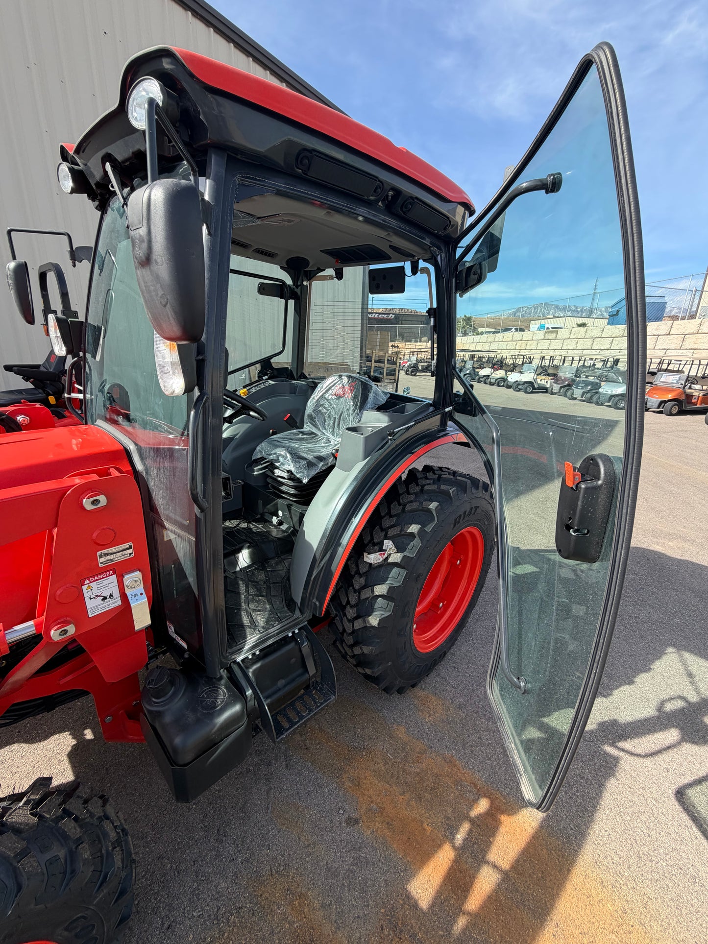 New KIOTI DK4720SE Cab Tractor