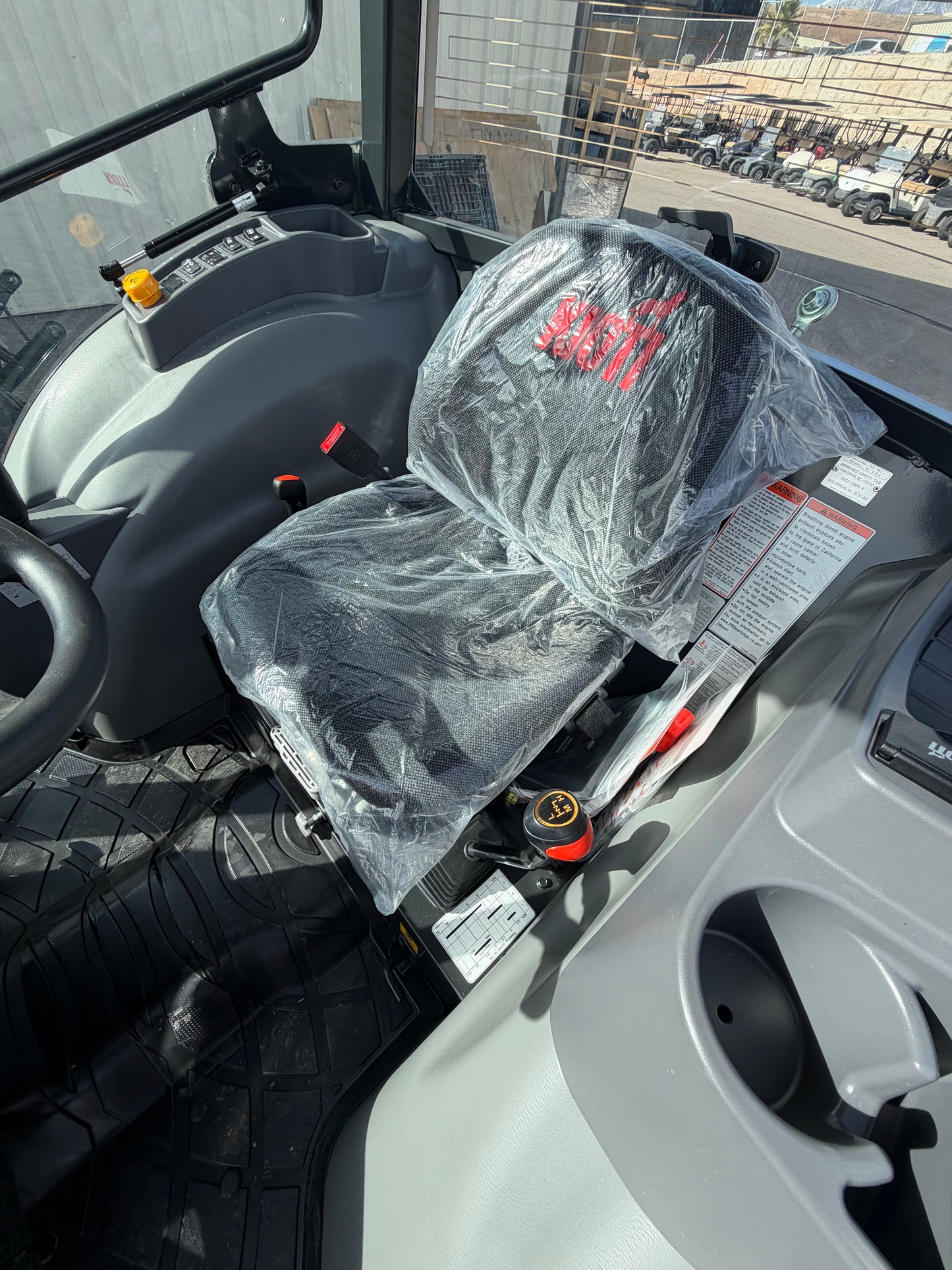 New KIOTI DK4720SE Cab Tractor