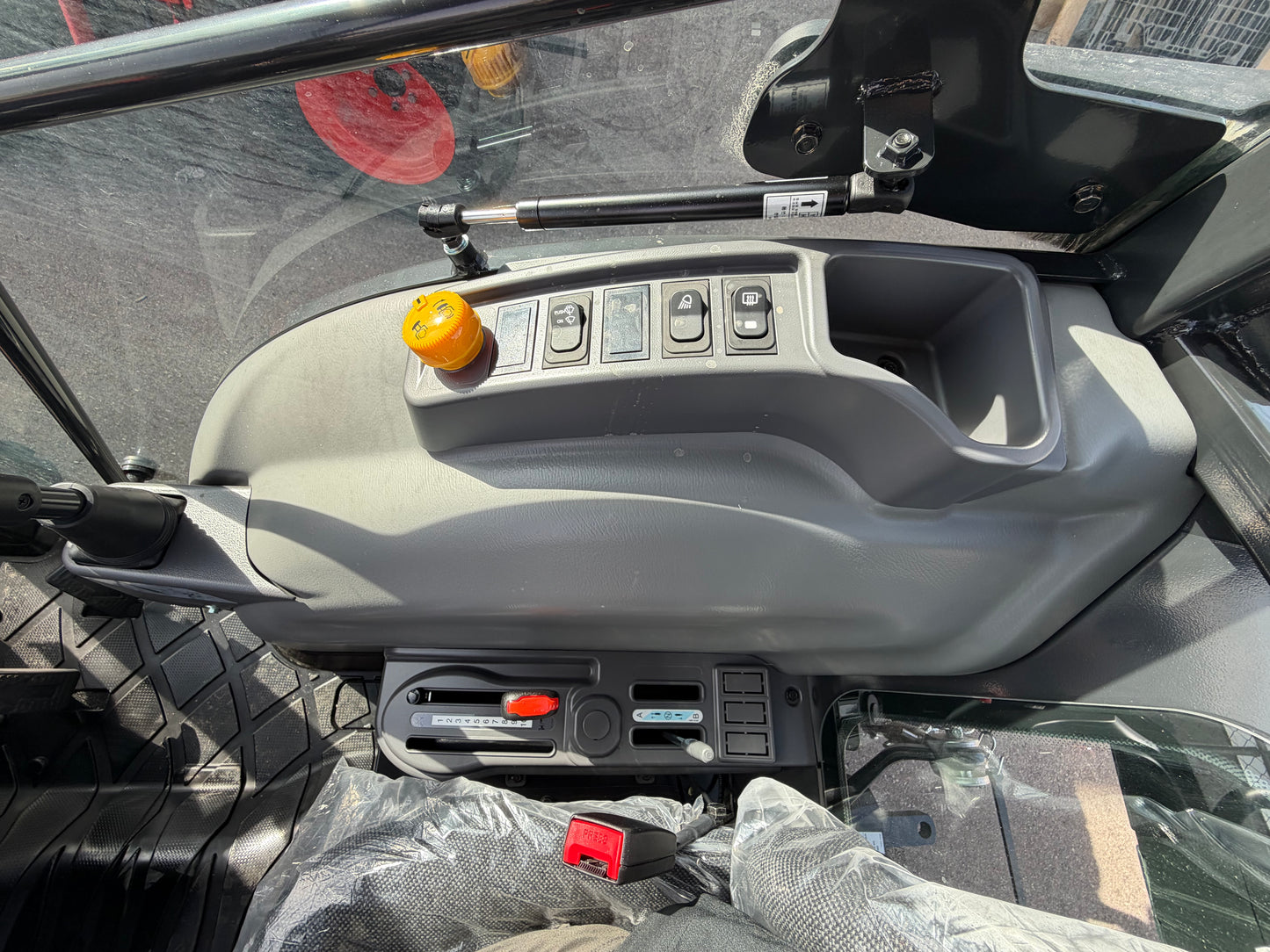 New KIOTI DK4720SE Cab Tractor