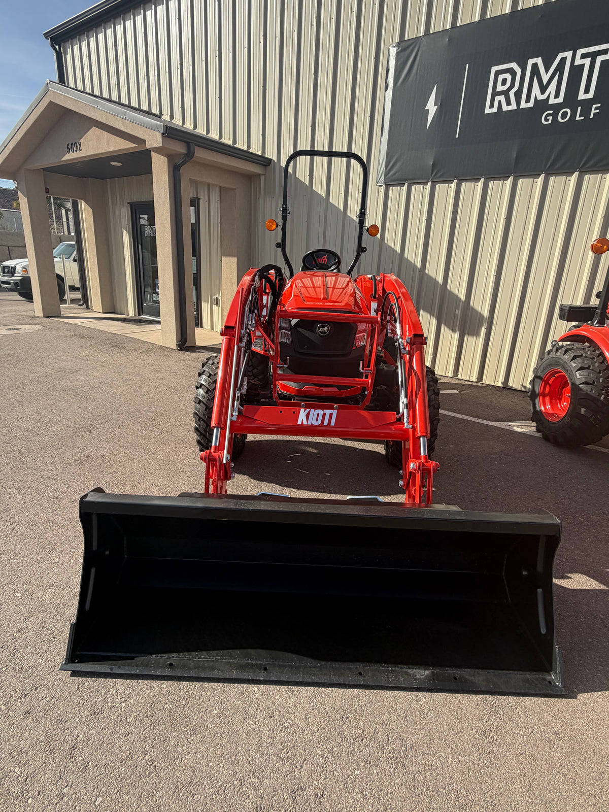 KIOTI DK5320SE HST **0% FINANCING AVAILABLE**