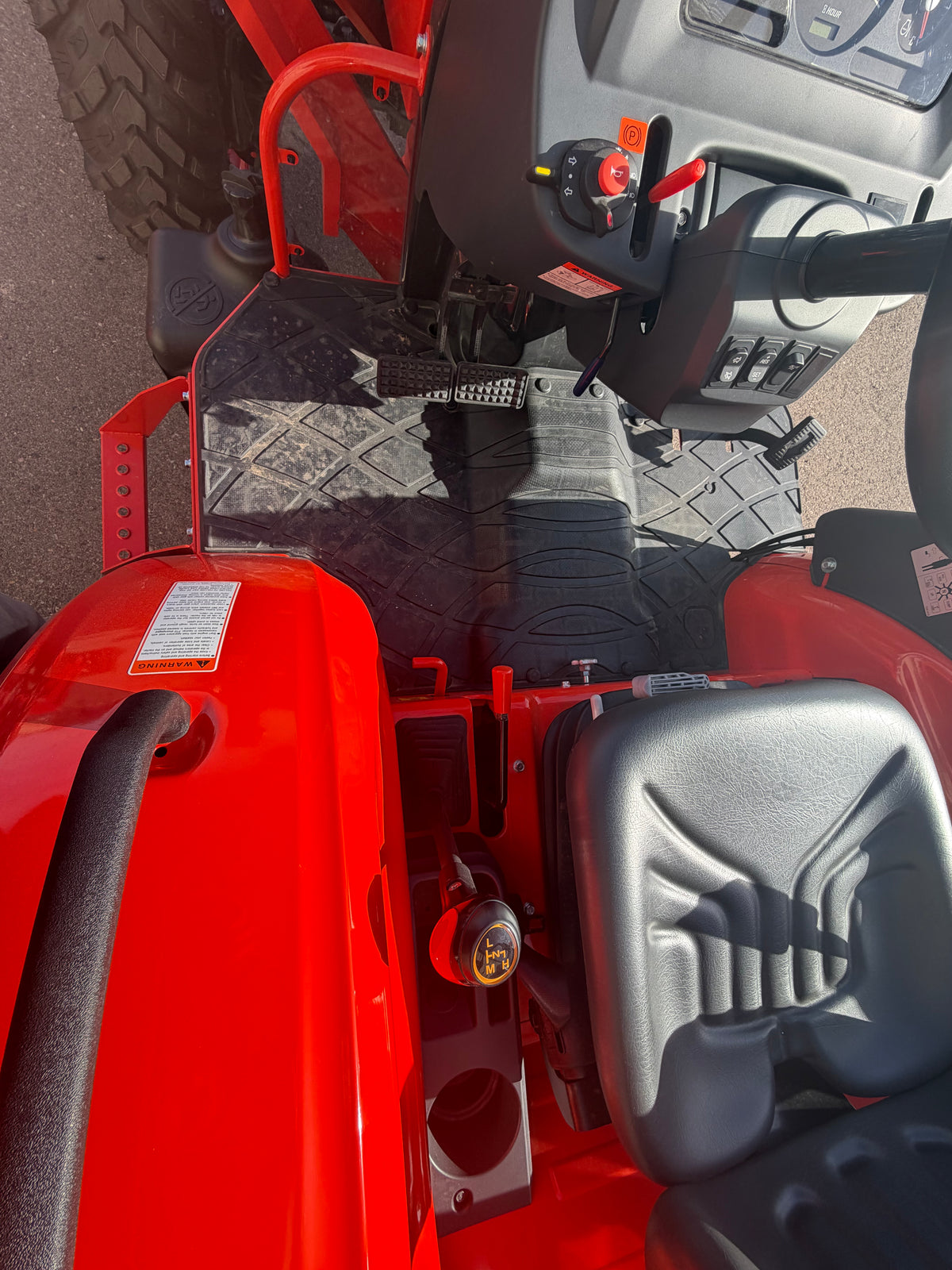 KIOTI DK5320SE HST **0% FINANCING AVAILABLE**