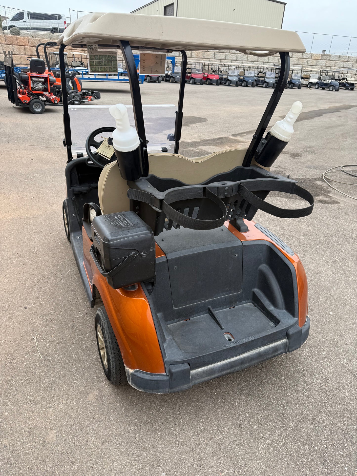 2021 EZ-GO RXV ELITE Lithium Golf Cart
