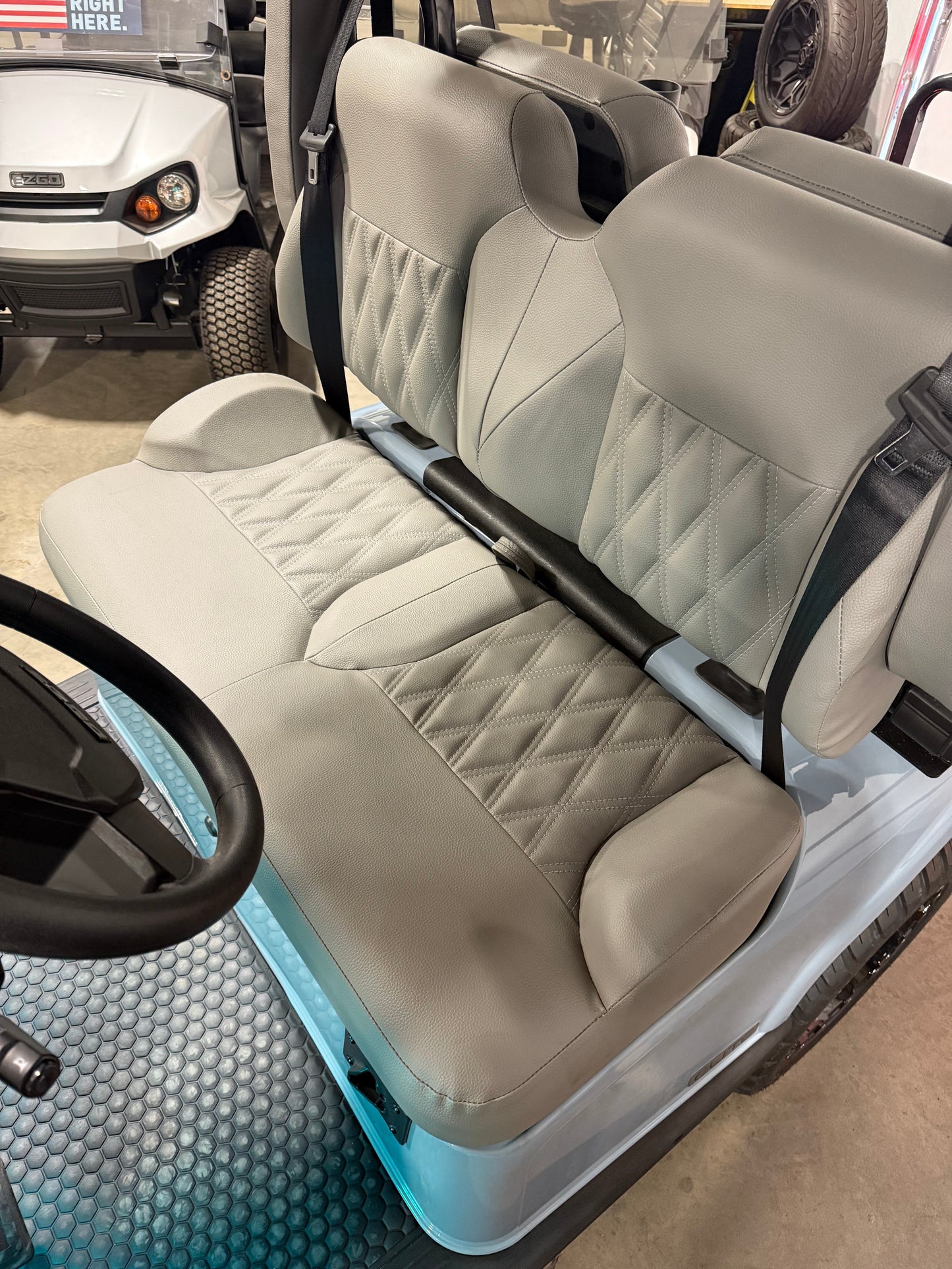 2026 EZGO RXV 4 Elite Golf Cart