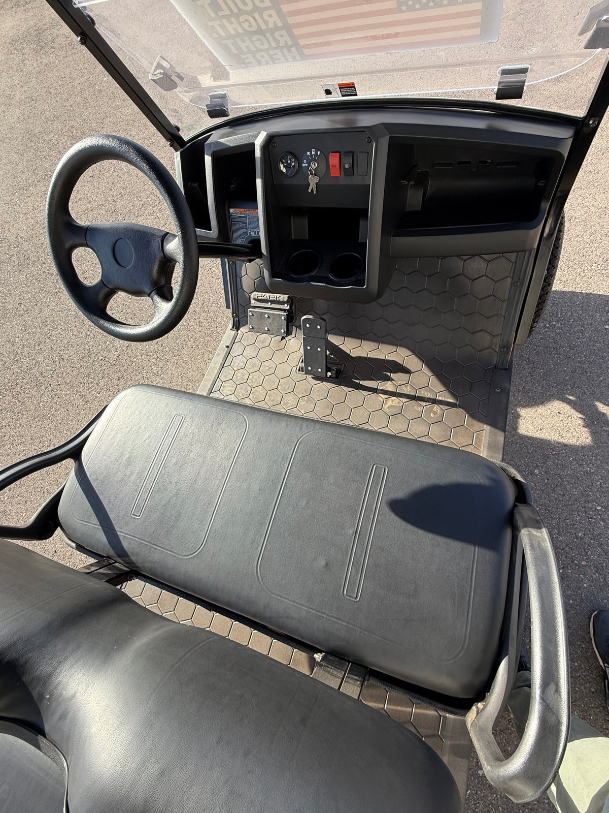 New 2025 EZ-GO Valor 6 Golf Cart