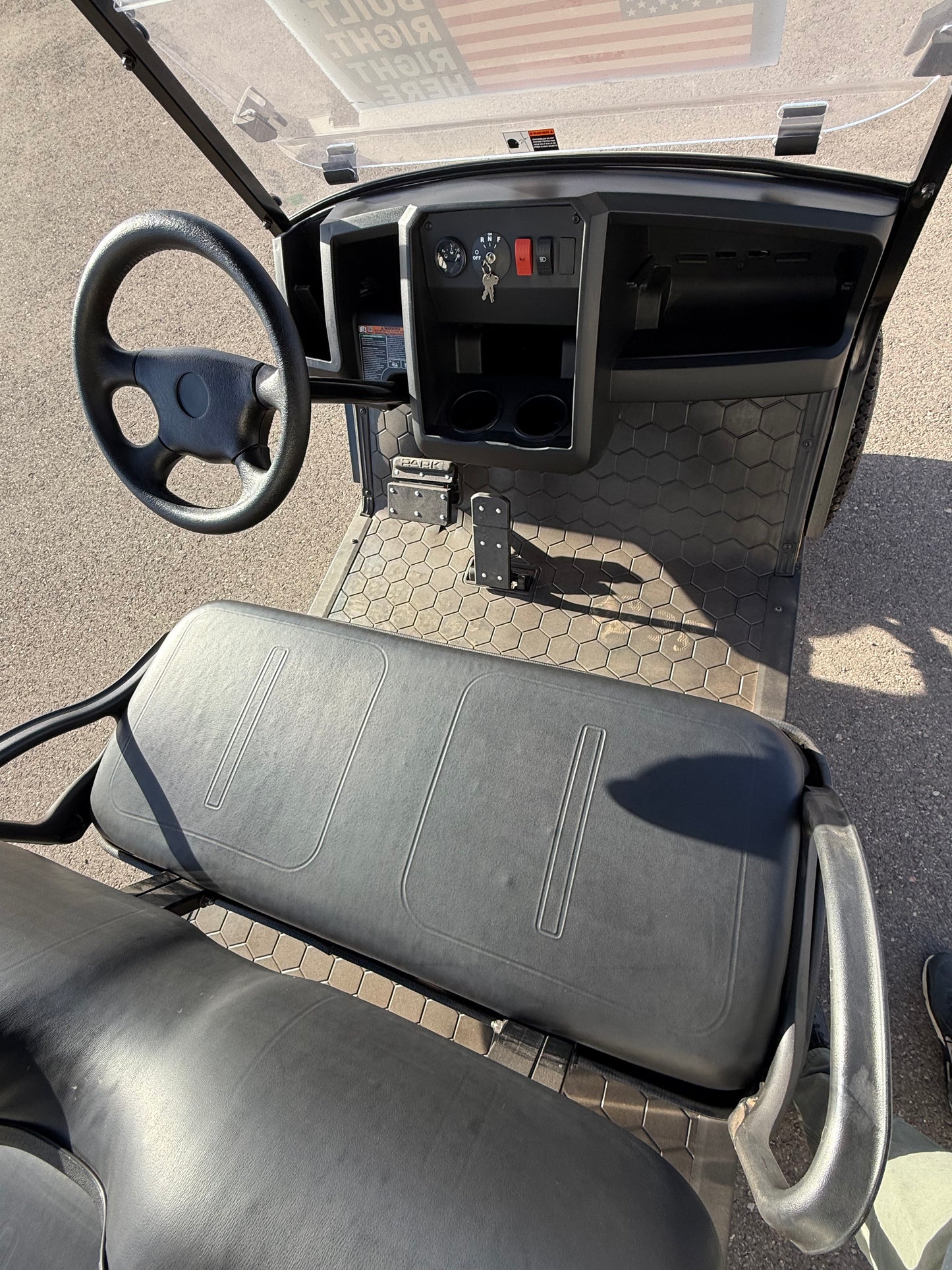 New 2025 EZ-GO Valor 6 Golf Cart