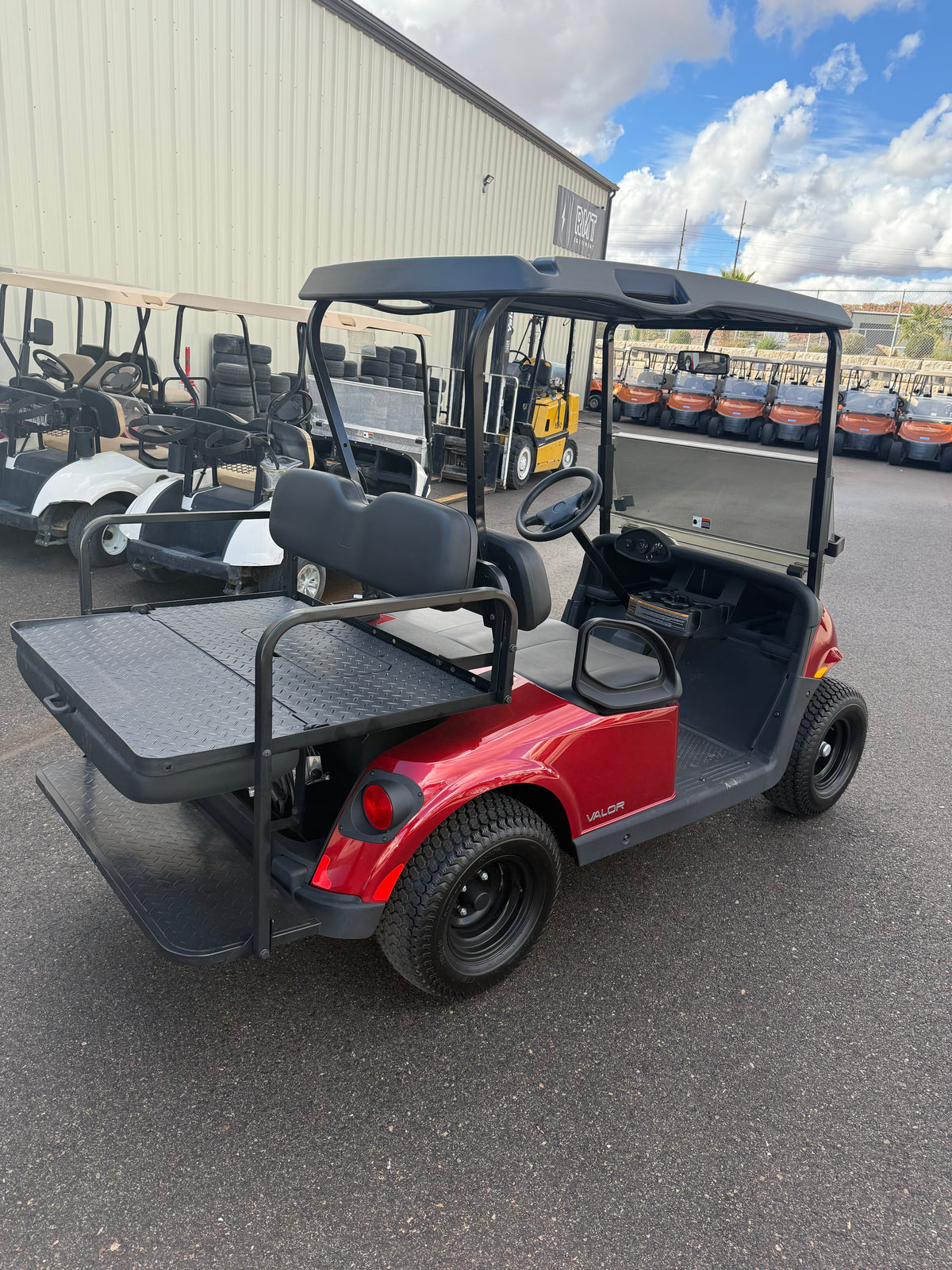 2023 EZGO VALOR 4 Golf Cart