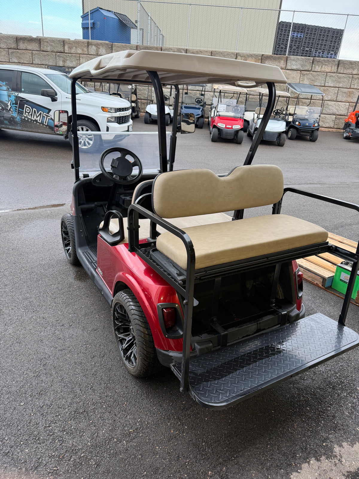 2018 EZGO RXV Gas GOLF CART