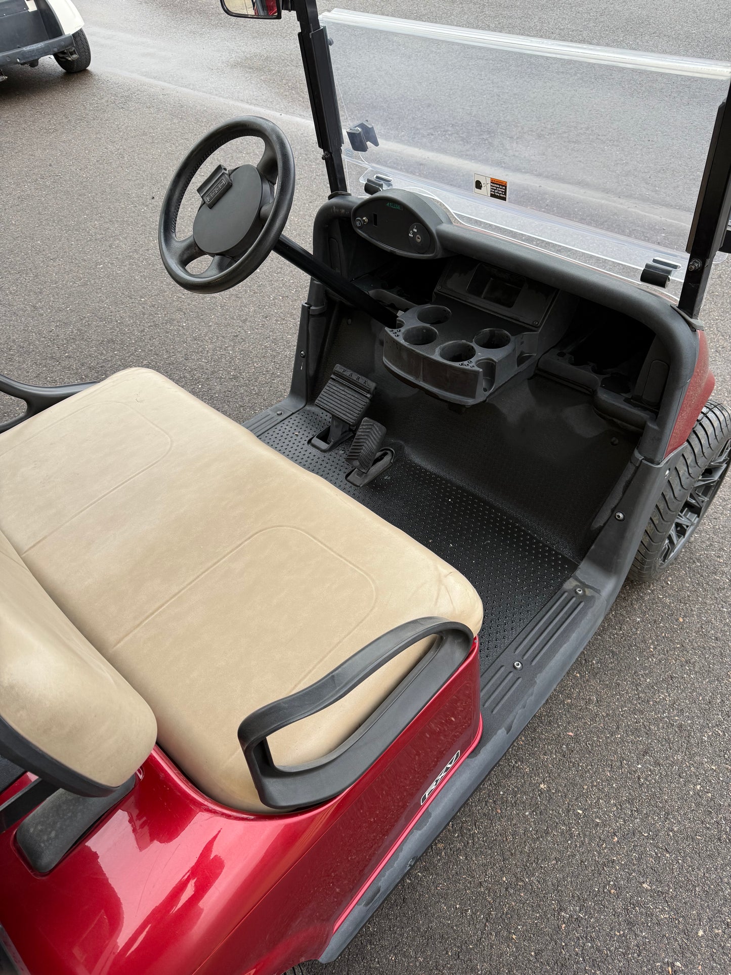 2018 EZGO RXV Gas GOLF CART