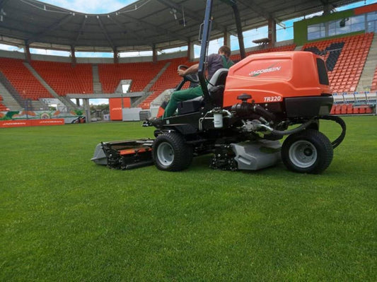 Jacobsen TR320 High-Traction Side-Shifting Trim Mower
