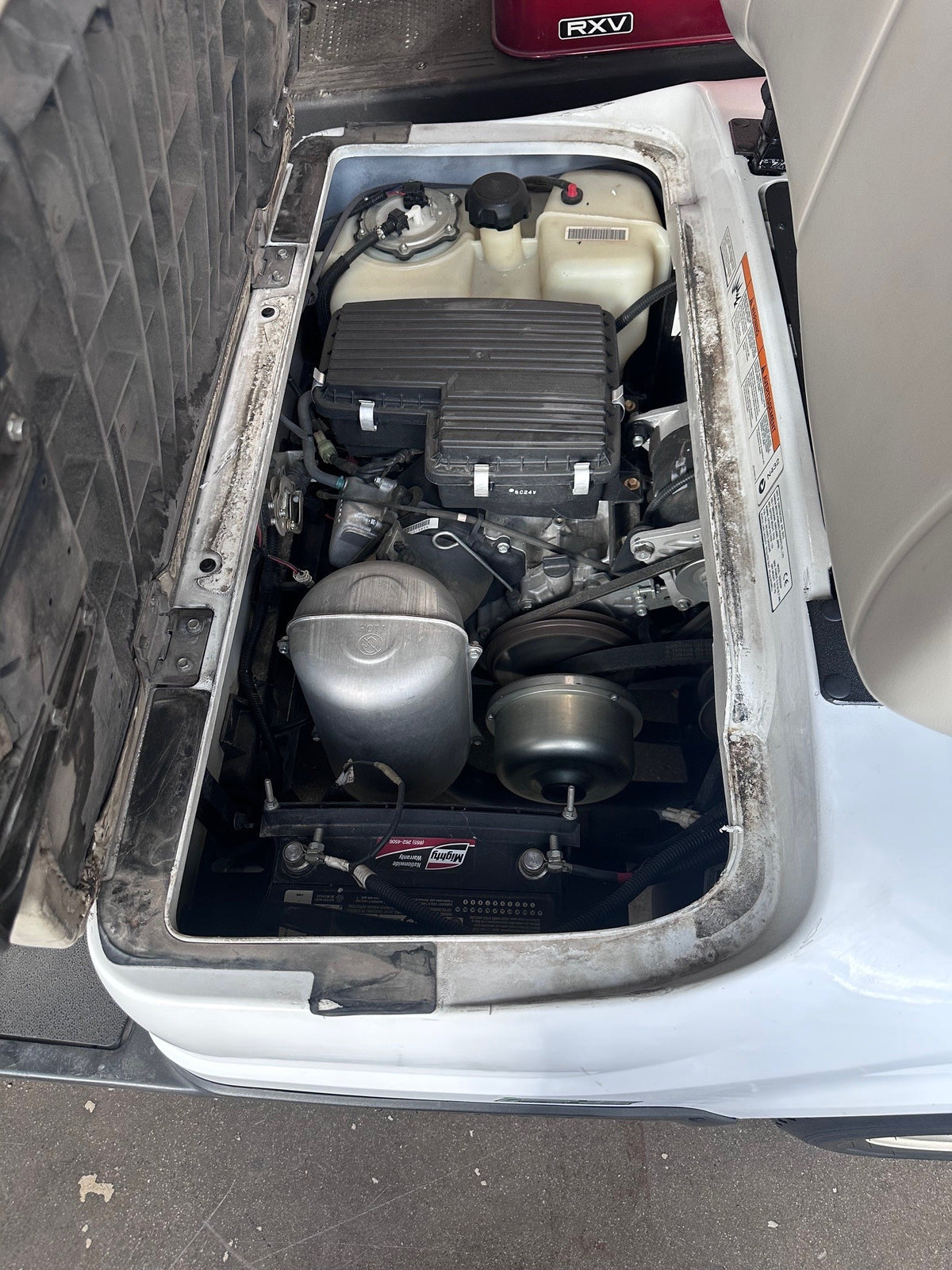 2015 YAMAHA G29 Drive EFI Gas GOLF CART with rear facing bench seat