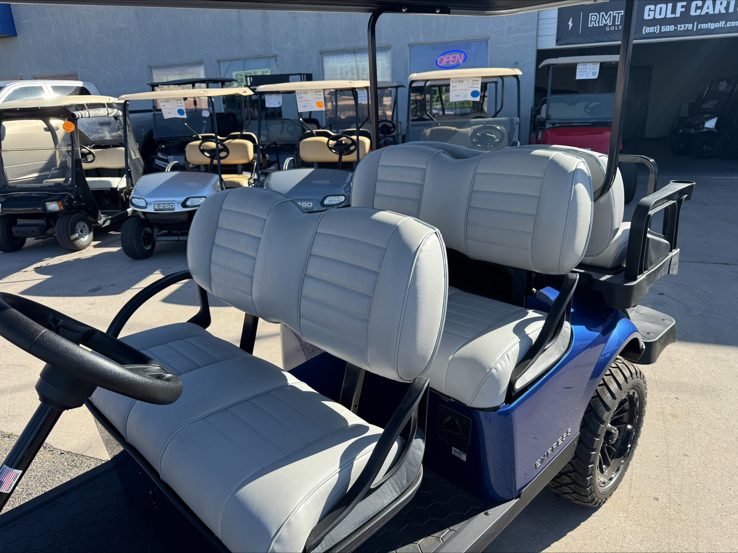 2025 EZGO EXPRESS 6 LIFTED
